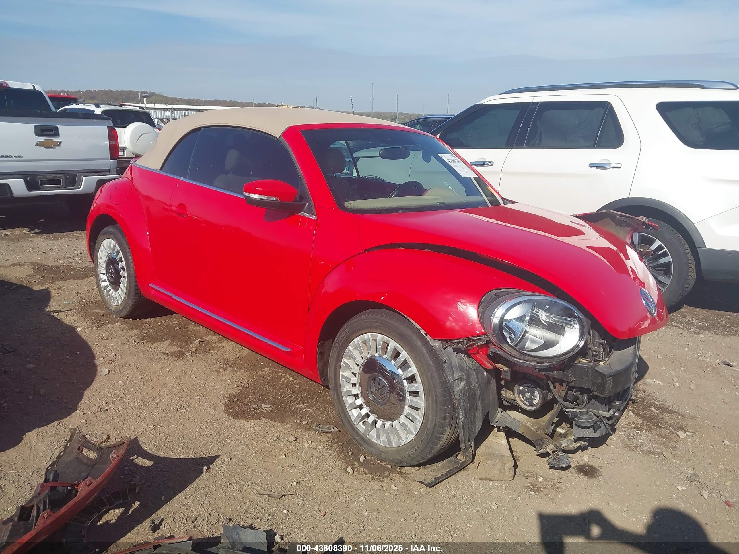 2014 Volkswagen Beetle 2.5l Красный vin: 3VW5P7ATXEM801815