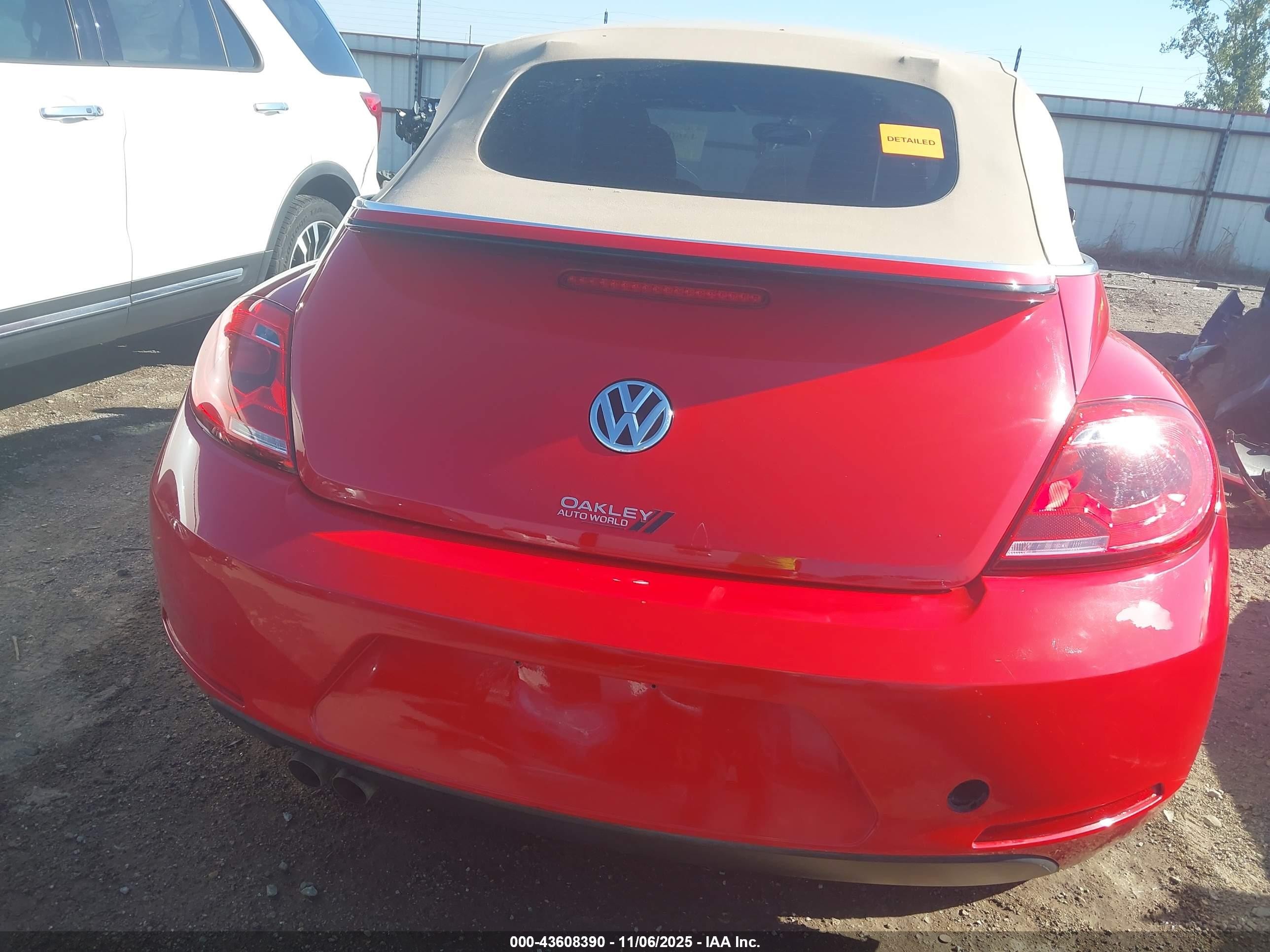 2014 Volkswagen Beetle 2.5l Красный vin: 3VW5P7ATXEM801815
