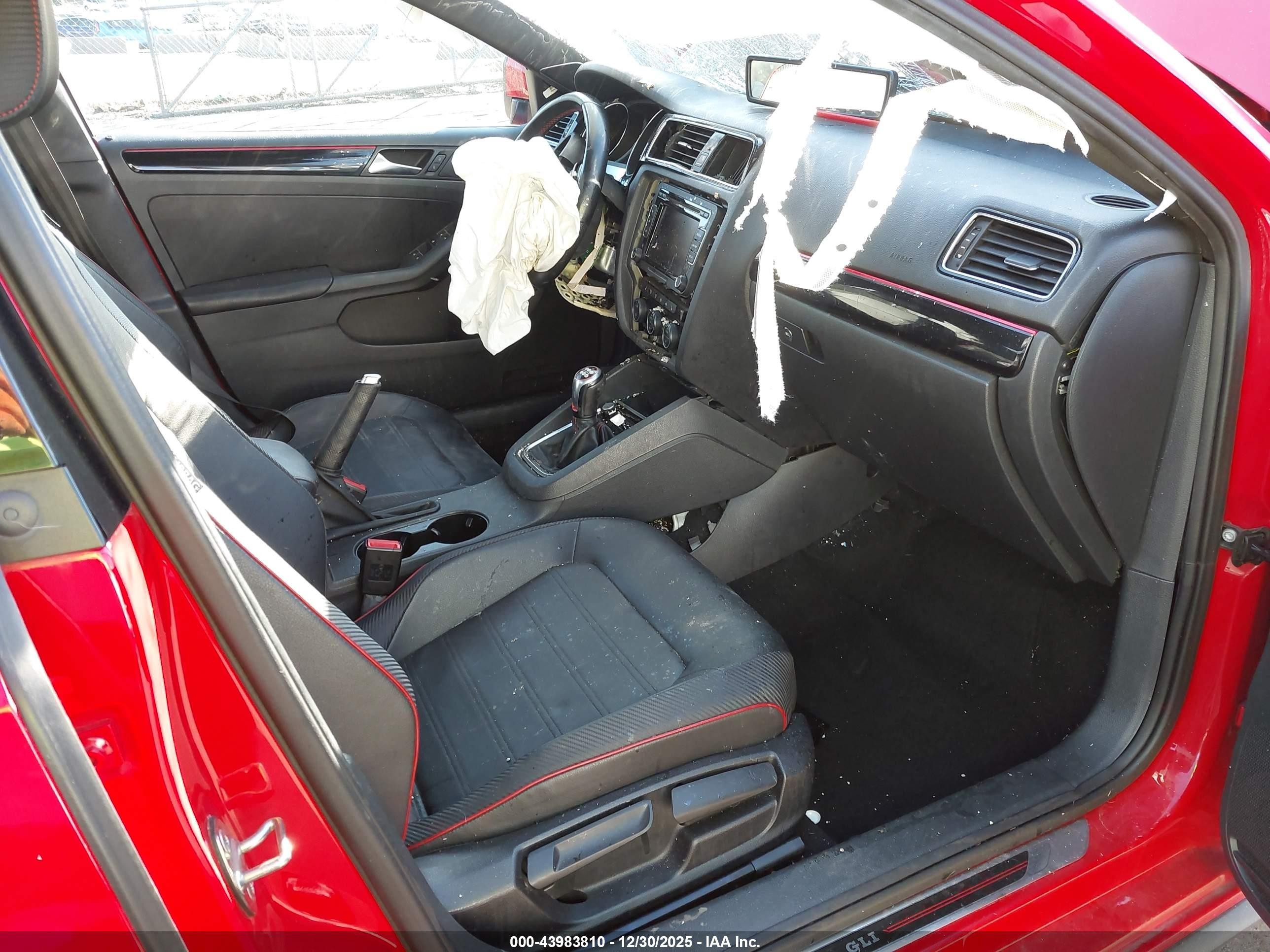 2015 Volkswagen Jetta 2.0t Gli Se Красный vin: 3VW5S7AJ1FM256845