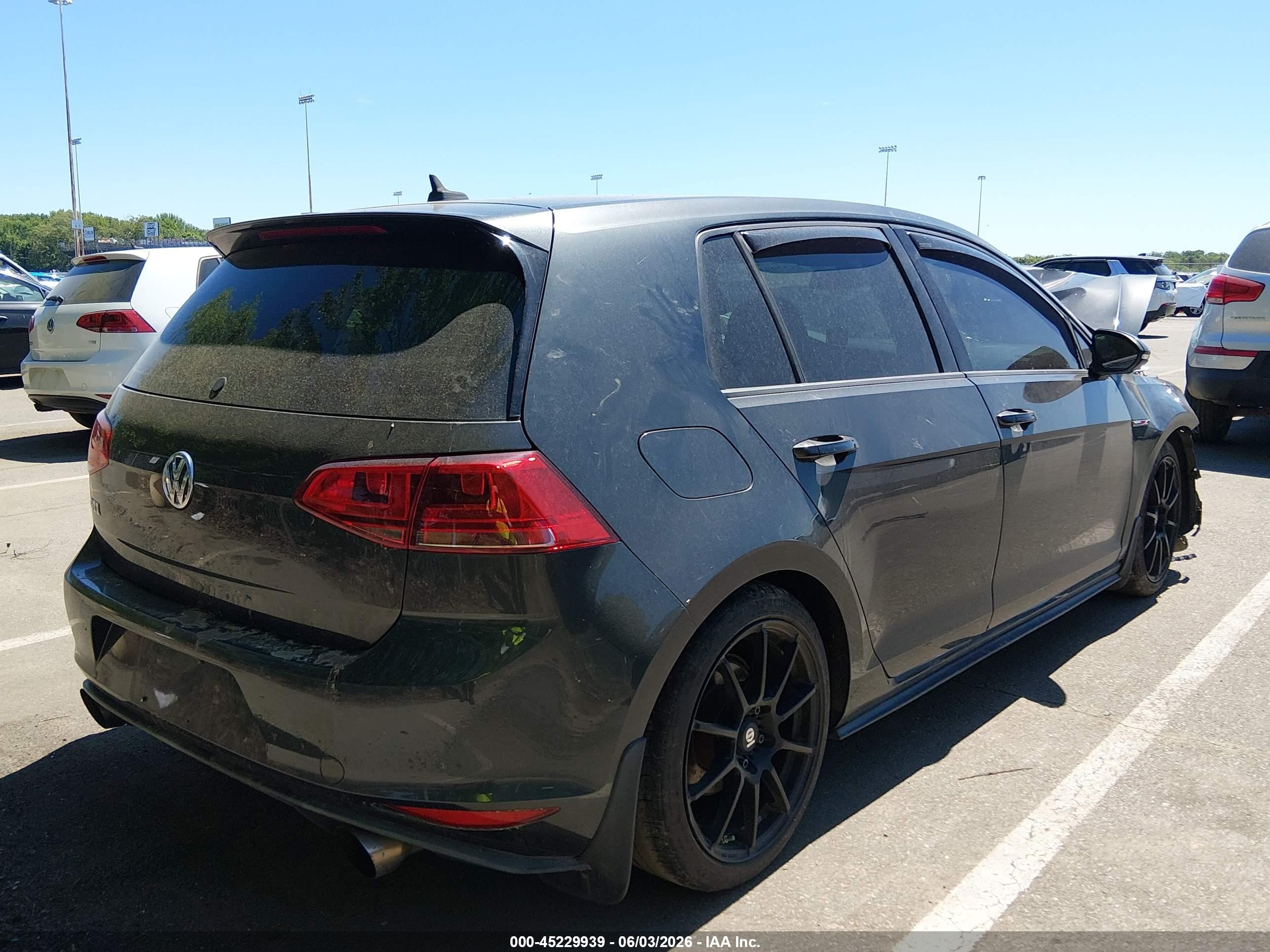 2015 Volkswagen Golf Gti 2.0t Se 4-door Black vin: 3VW5T7AU0FM008917