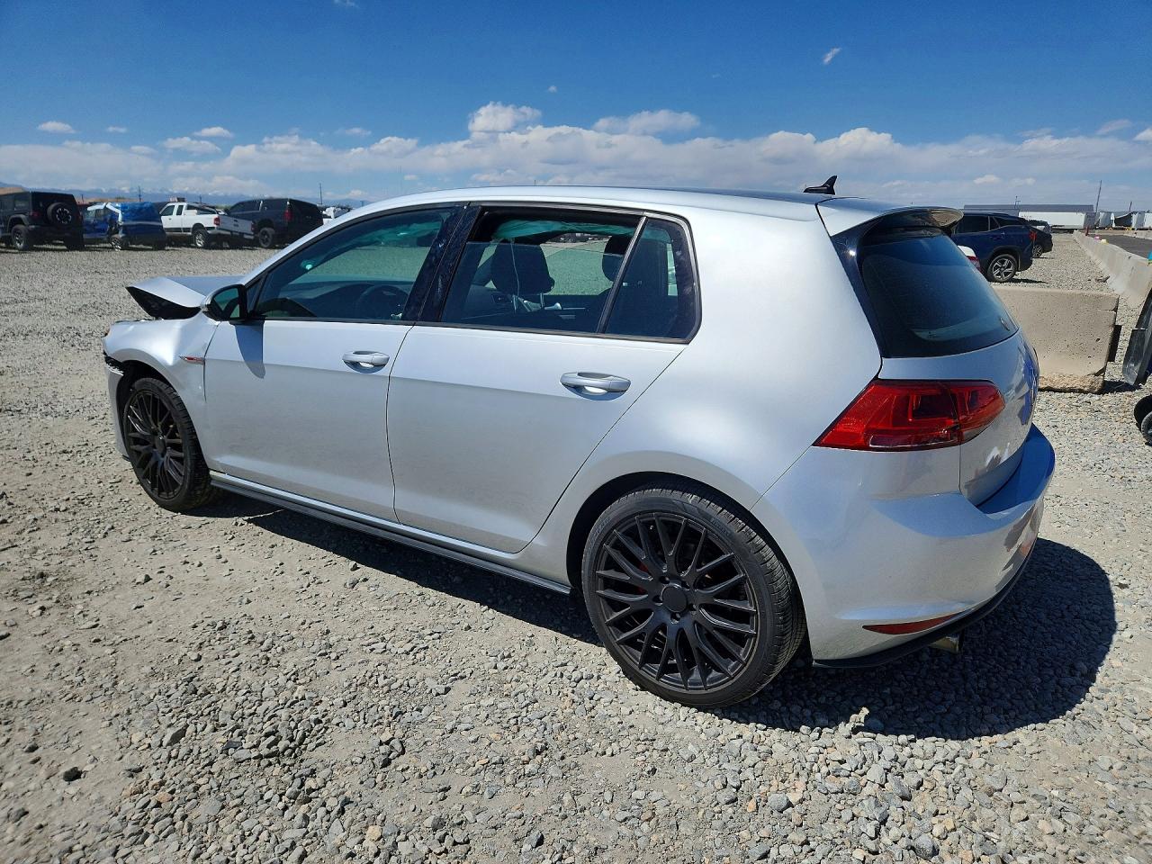 2015 Volkswagen Gti Серебряный vin: 3VW5T7AU0FM076294