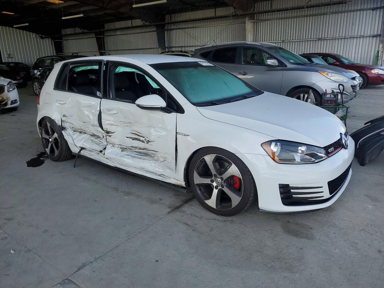2015 Volkswagen Gti Белый vin: 3VW5T7AU1FM054255