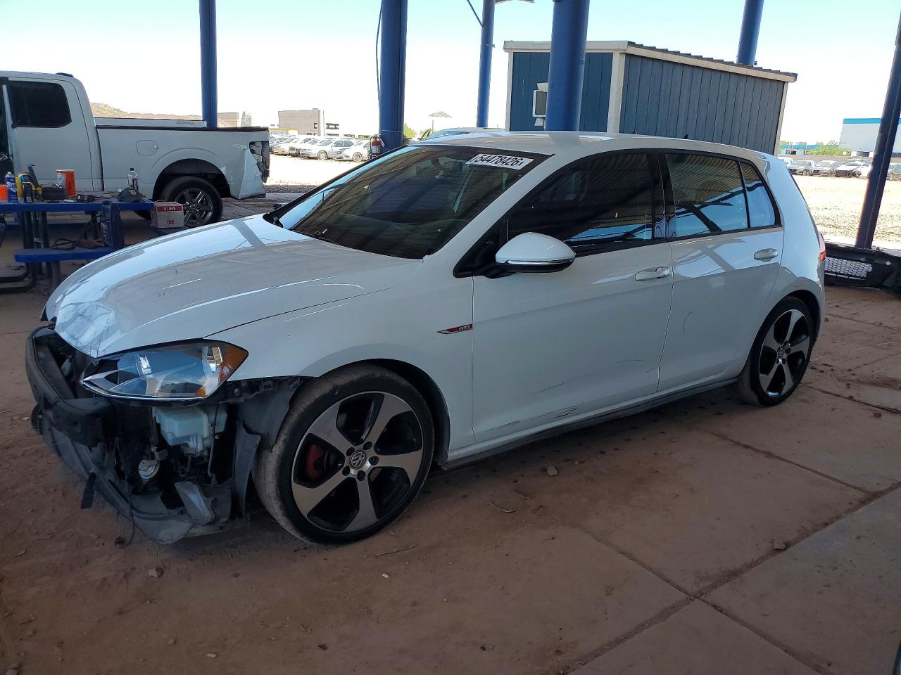 3VW5T7AU1FM100831