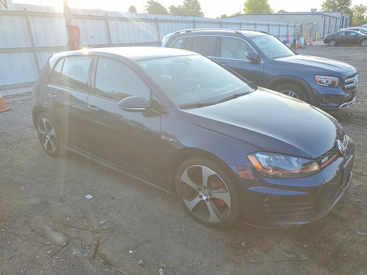 2015 Volkswagen Gti Blue vin: 3VW5T7AU3FM014906