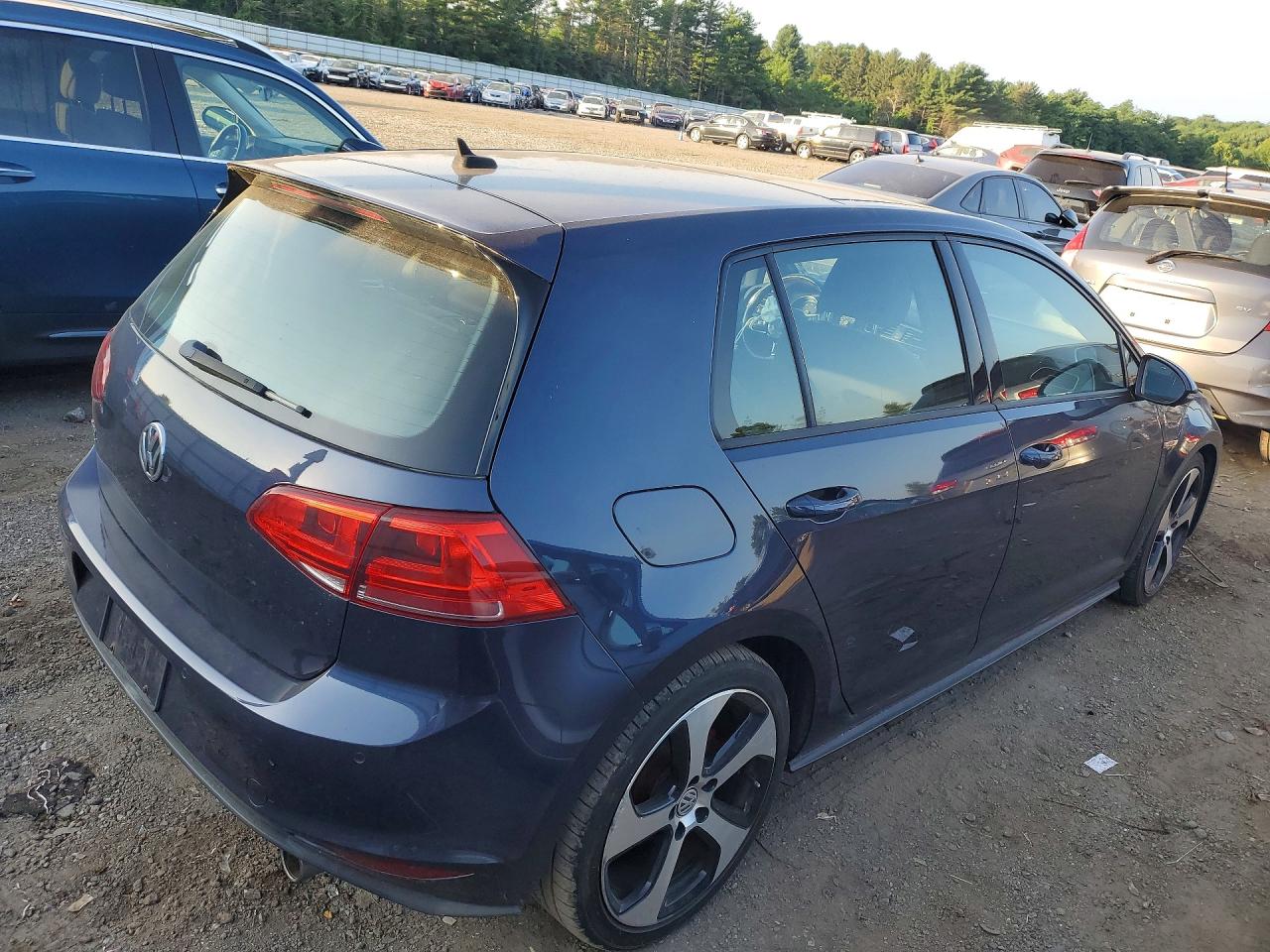 2015 Volkswagen Gti Blue vin: 3VW5T7AU3FM014906