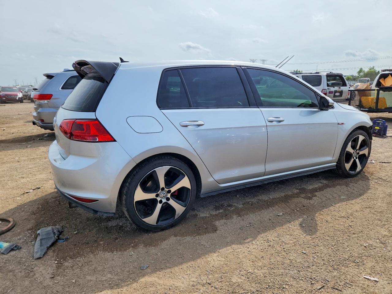 2015 Volkswagen Gti Silver vin: 3VW5T7AU3FM085717