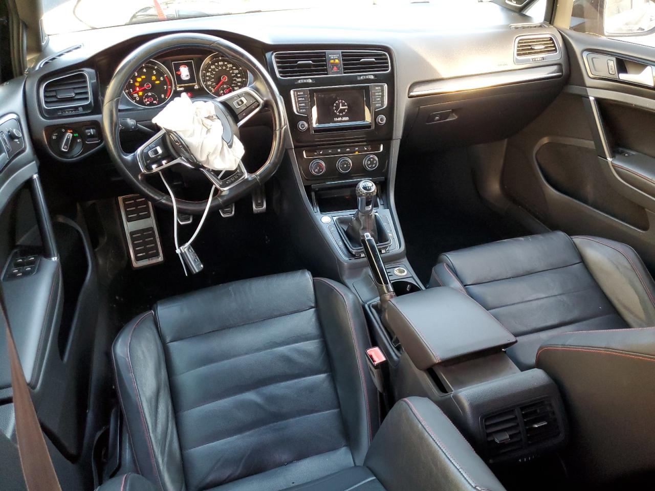2015 Volkswagen Gti Черный vin: 3VW5T7AU3FM096295