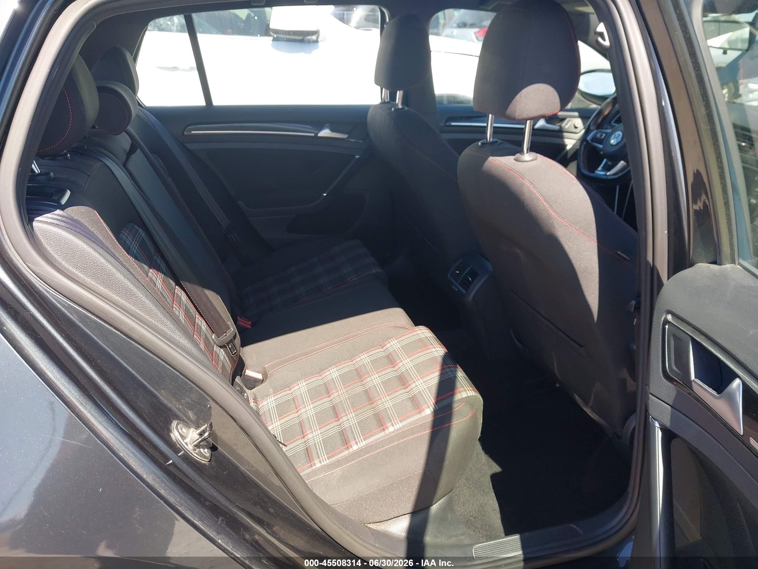 2015 Volkswagen Golf Gti 2.0t S 4-door Gray vin: 3VW5T7AU4FM062365