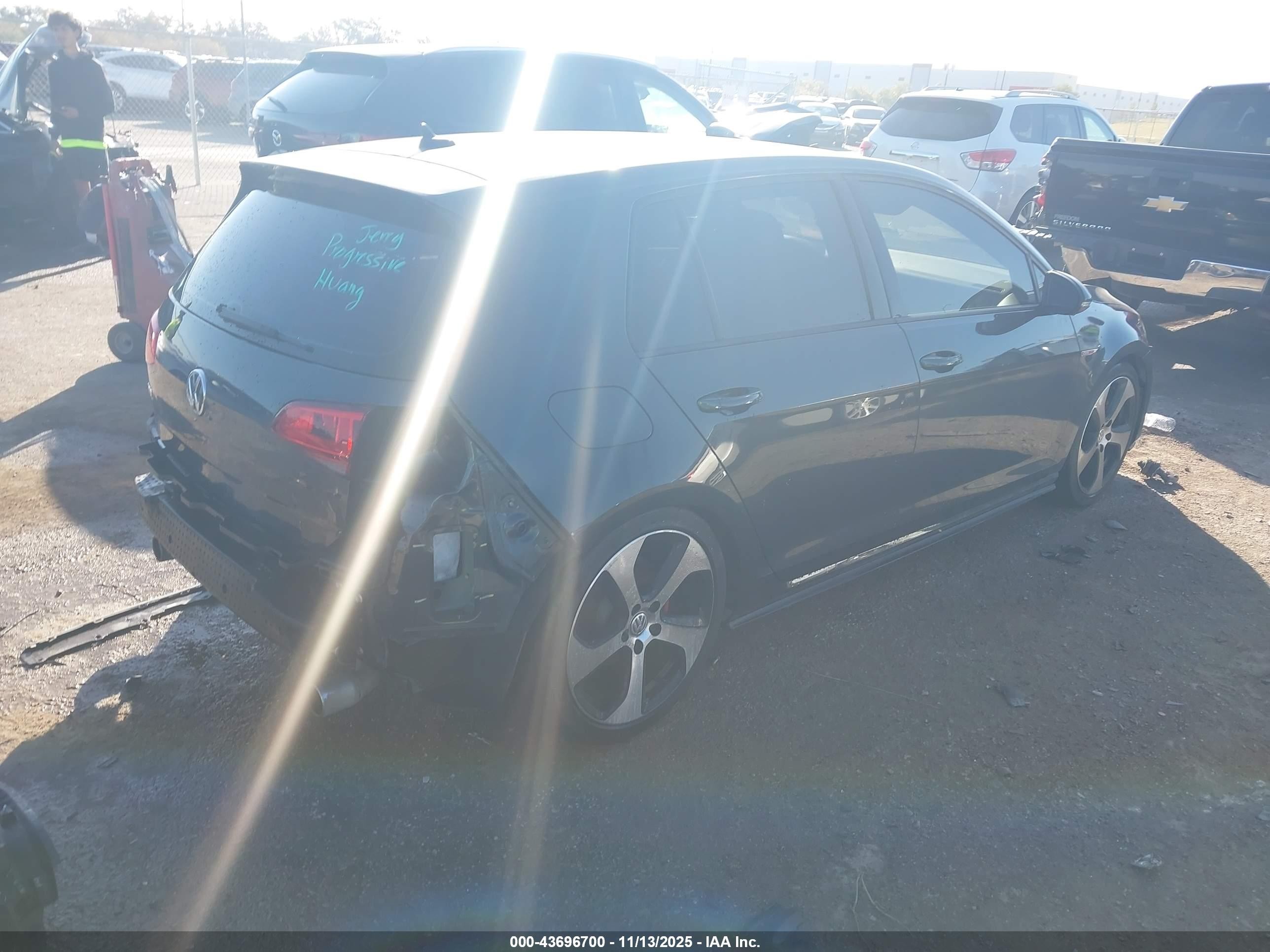 2015 Volkswagen Golf Gti 2.0t S 4-door Серый vin: 3VW5T7AU5FM014826