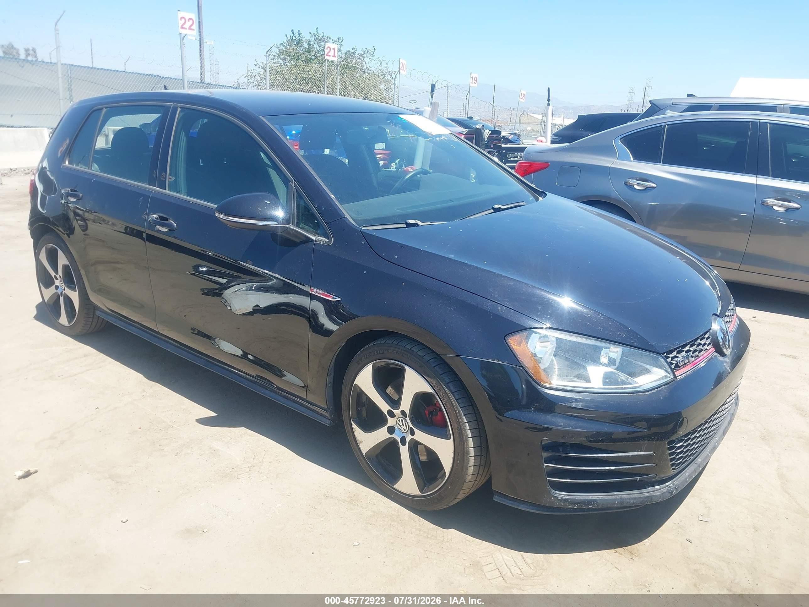 3VW5T7AU5FM074993