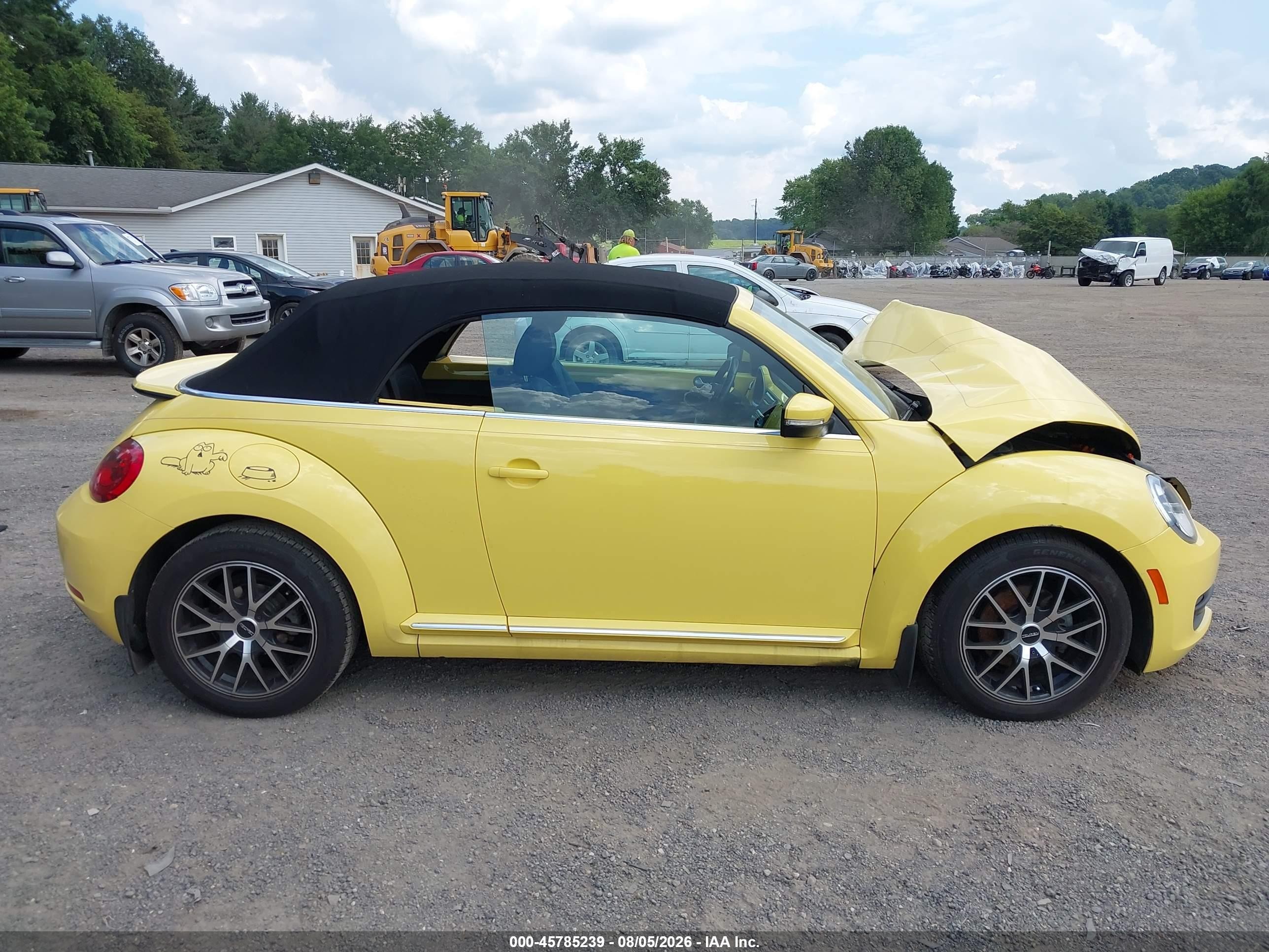 2013 Volkswagen Beetle 2.5l Yellow vin: 3VW5X7AT1DM827265
