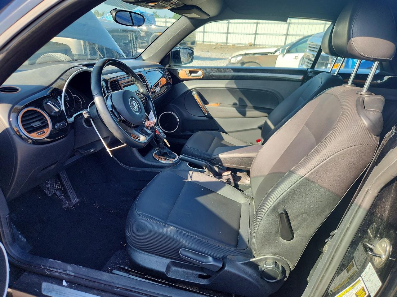 2014 Volkswagen Beetle Black vin: 3VW5X7AT4EM801597
