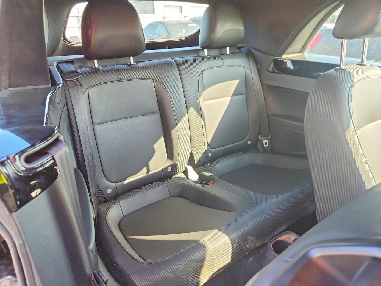 2014 Volkswagen Beetle Black vin: 3VW5X7AT4EM801597