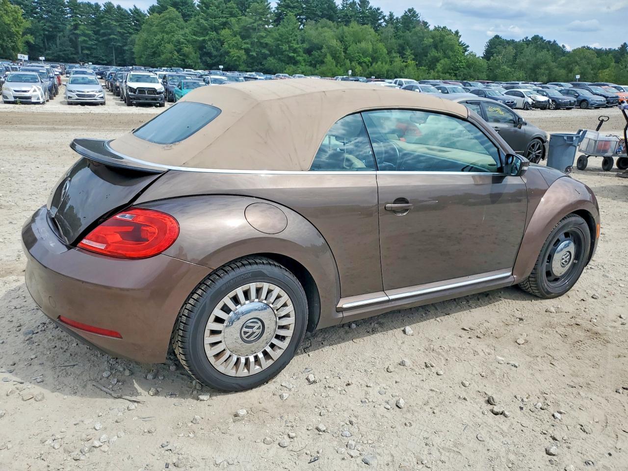 2013 Volkswagen Beetle Brown vin: 3VW5X7AT5DM823929
