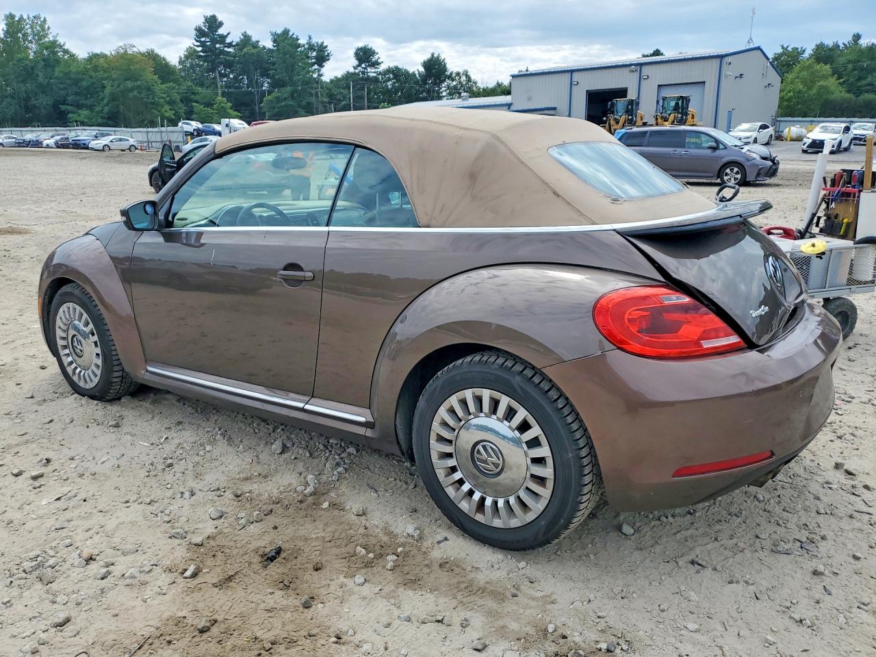 2013 Volkswagen Beetle Brown vin: 3VW5X7AT5DM823929
