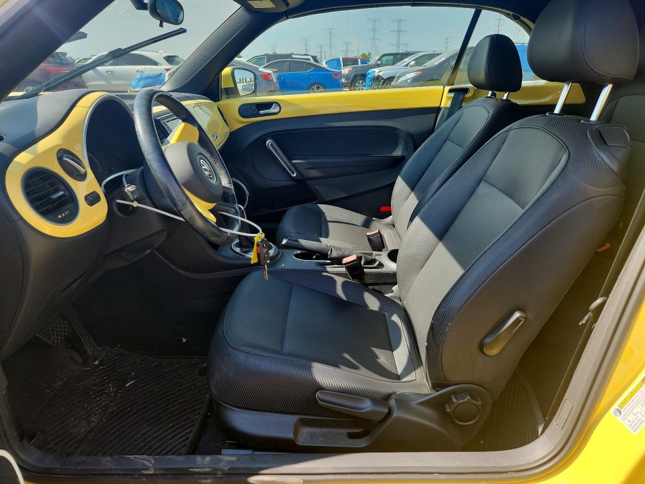 2013 Volkswagen Beetle Желтый vin: 3VW5X7AT6DM821459