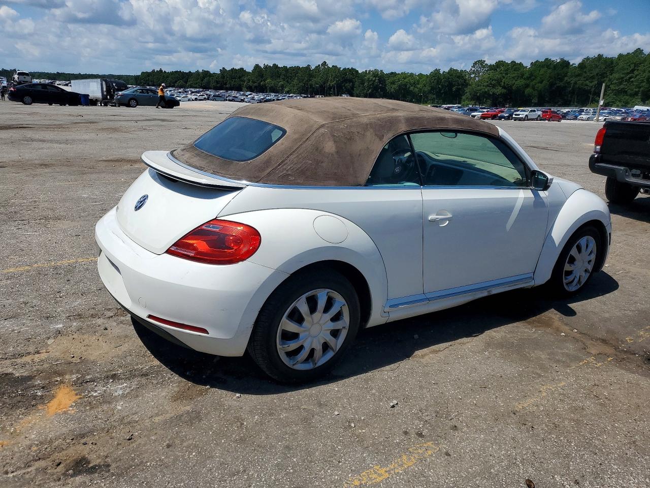 2013 Volkswagen Beetle White vin: 3VW5X7AT6DM826046