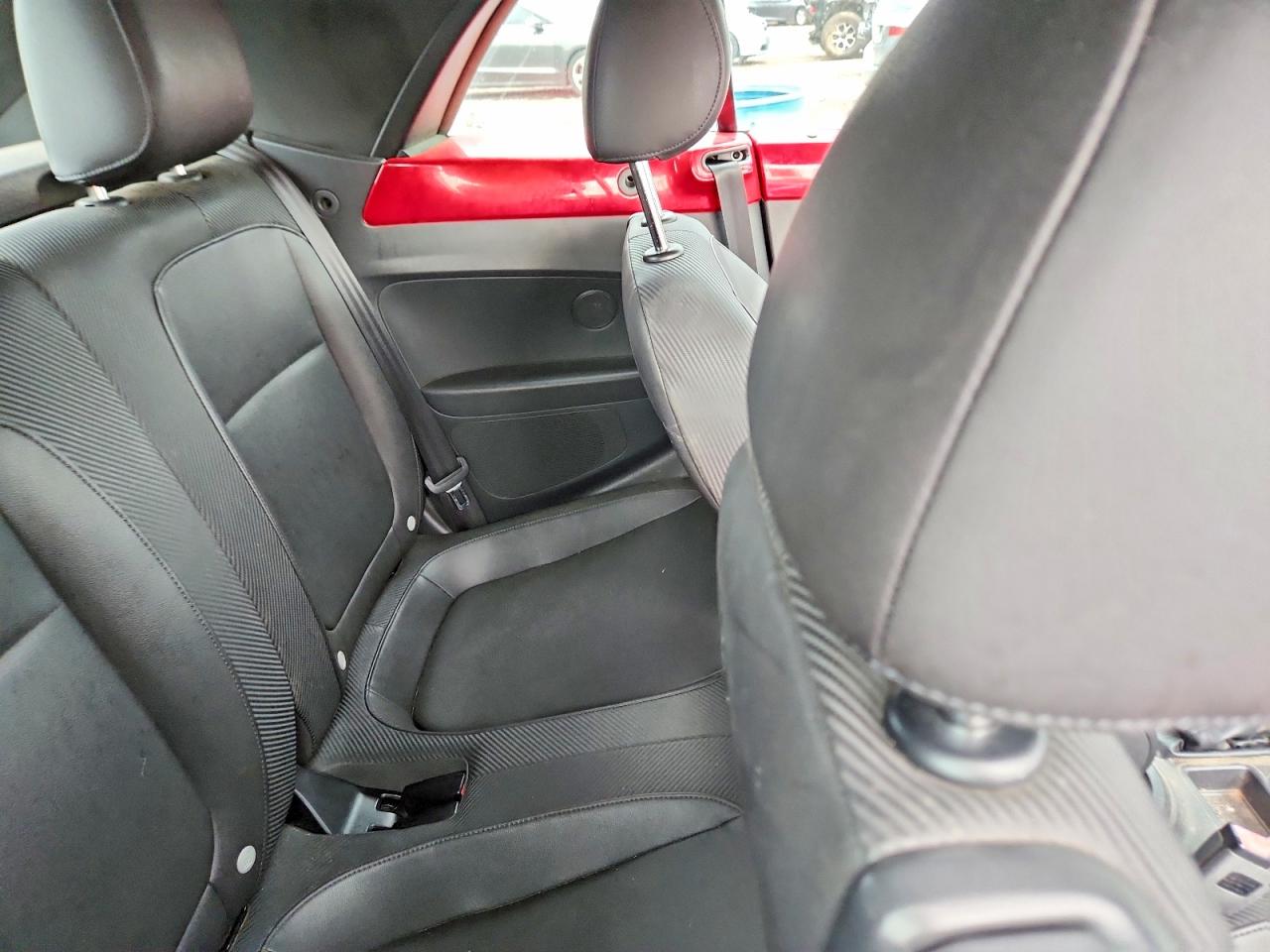 2013 Volkswagen Beetle Red vin: 3VW5X7AT7DM816156