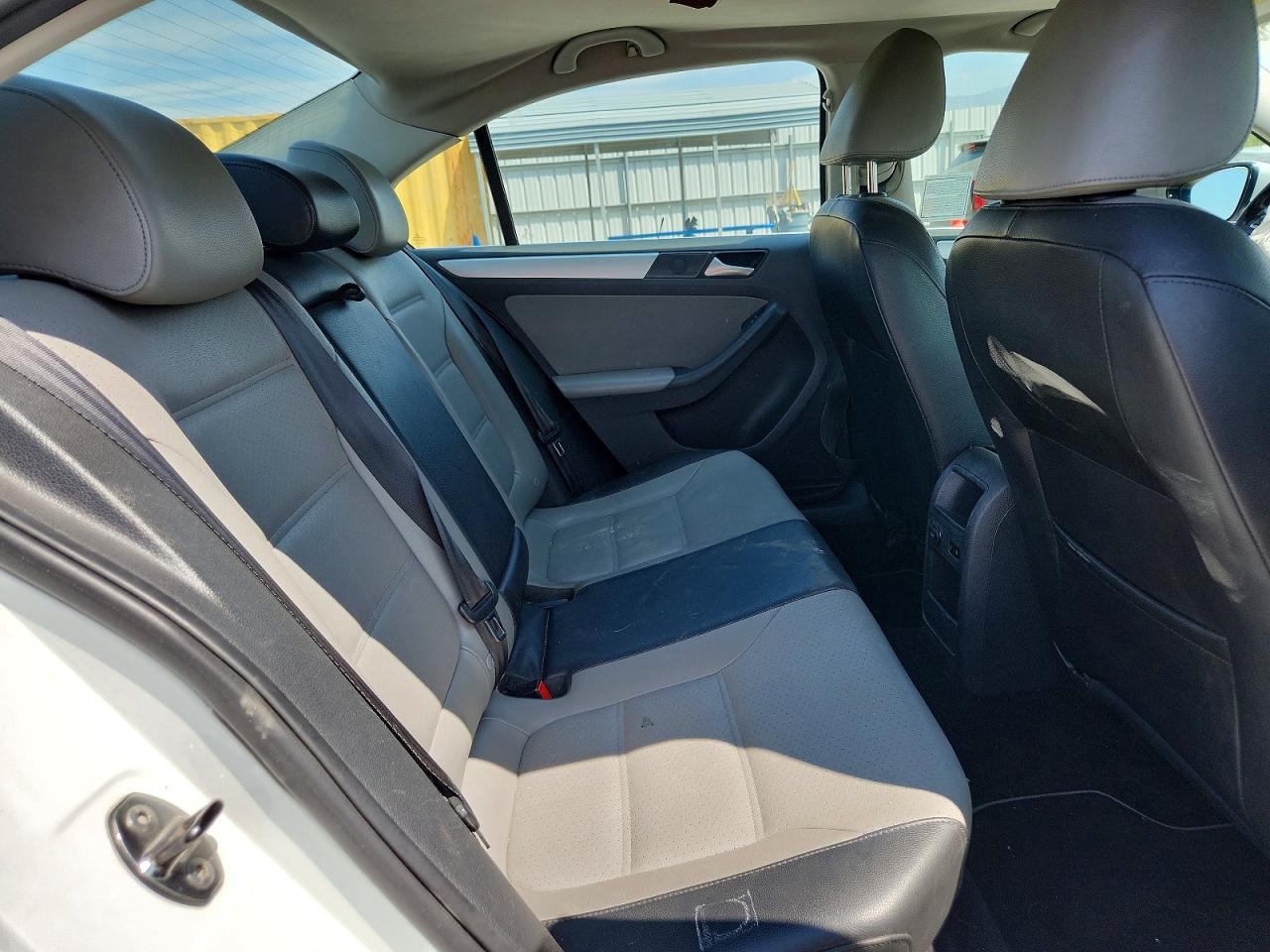 2013 Volkswagen Jetta Hybrid White vin: 3VW637AJ1DM251028