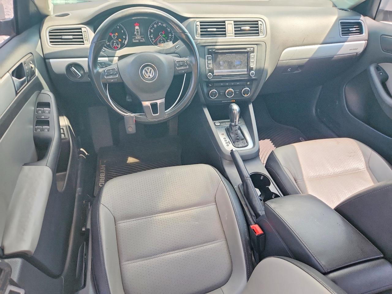 2013 Volkswagen Jetta Hybrid Silver vin: 3VW637AJ1DM306917