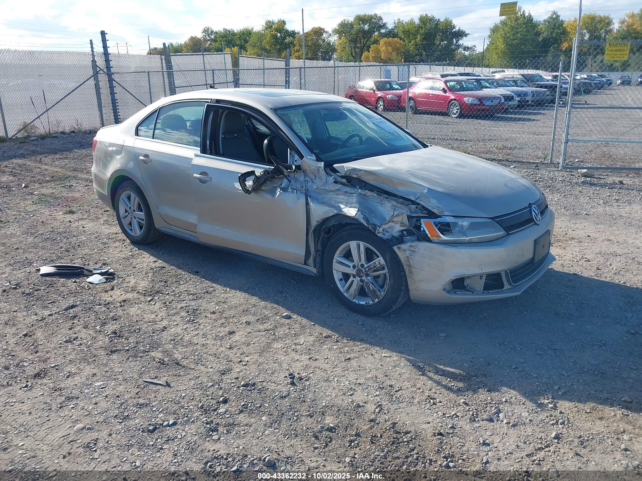3VW637AJ2DM226008