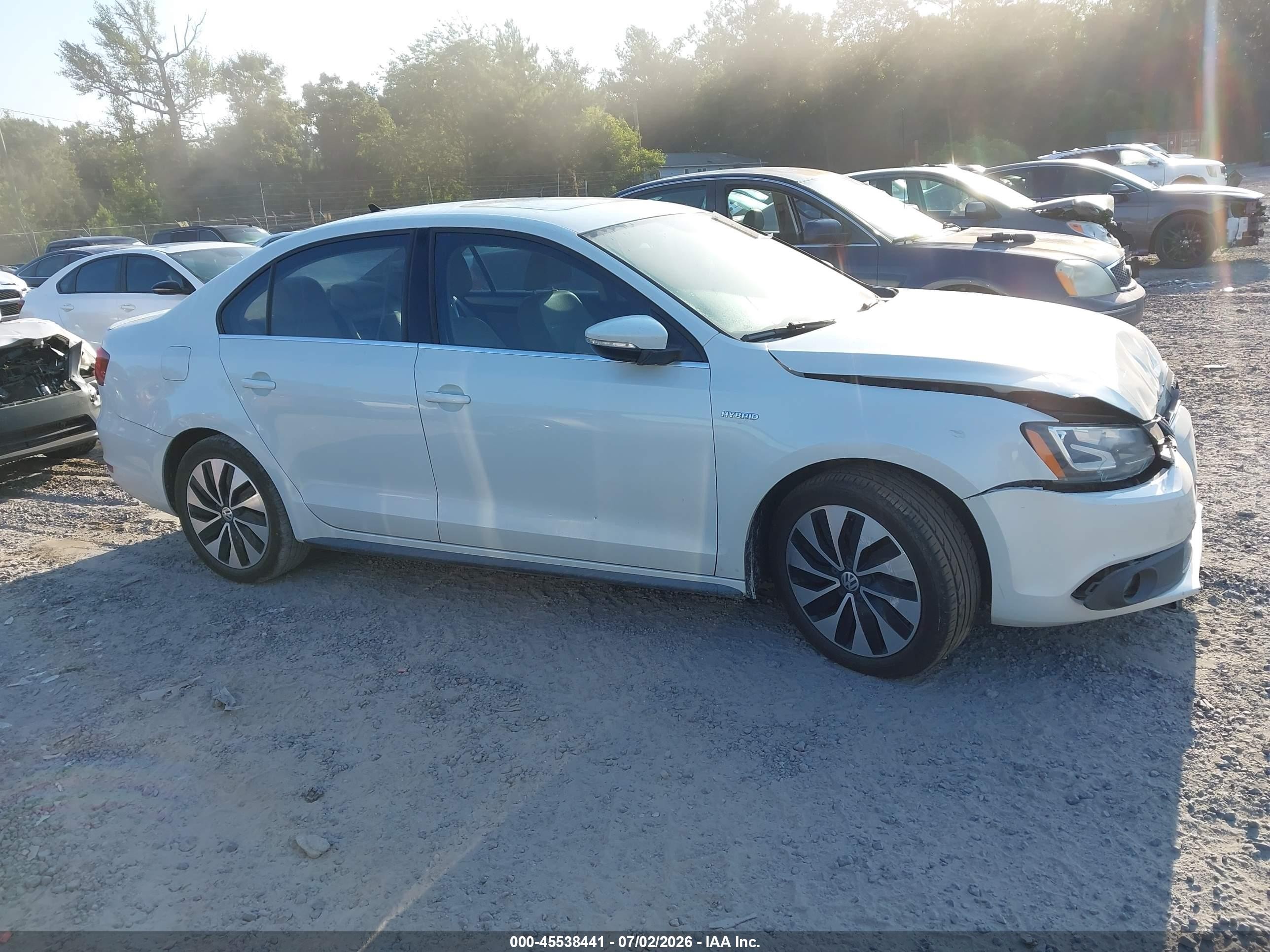 2013 Volkswagen Jetta Hybrid Sel Premium White vin: 3VW637AJ2DM284510