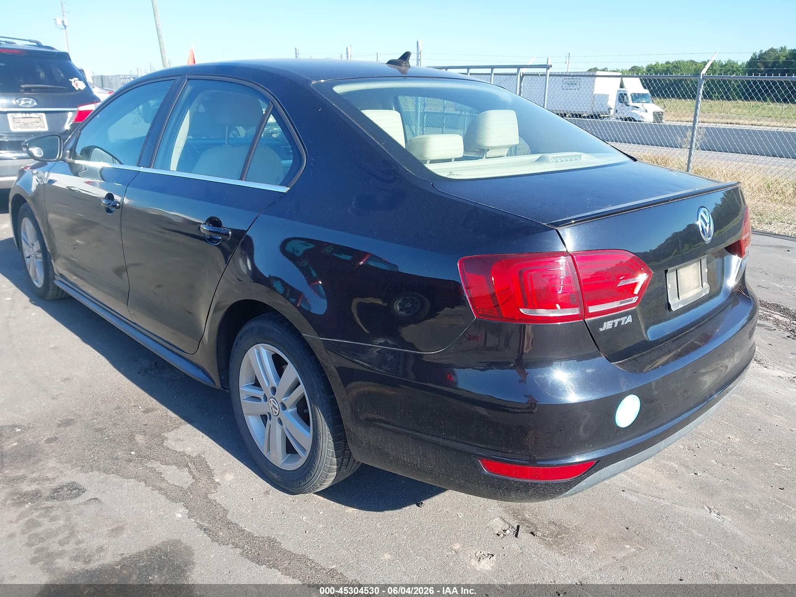2013 Volkswagen Jetta Hybrid Sel Черный vin: 3VW637AJ2DM286466