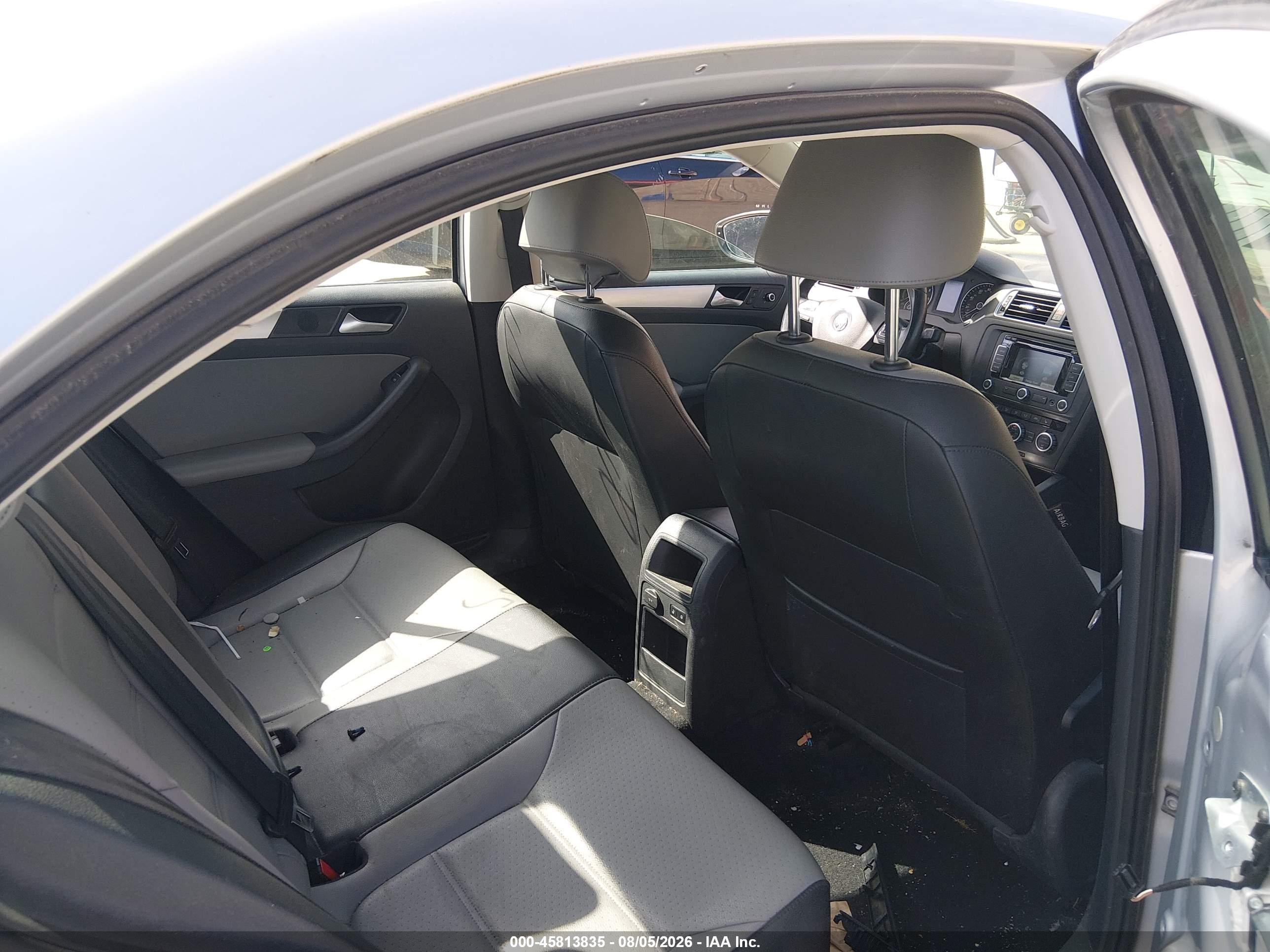 2013 Volkswagen Jetta Hybrid Sel Premium Silver vin: 3VW637AJ2DM297693