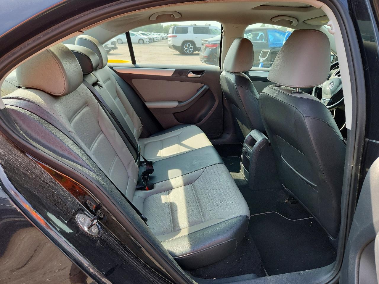 2014 Volkswagen Jetta Hybrid Black vin: 3VW637AJ2EM208609