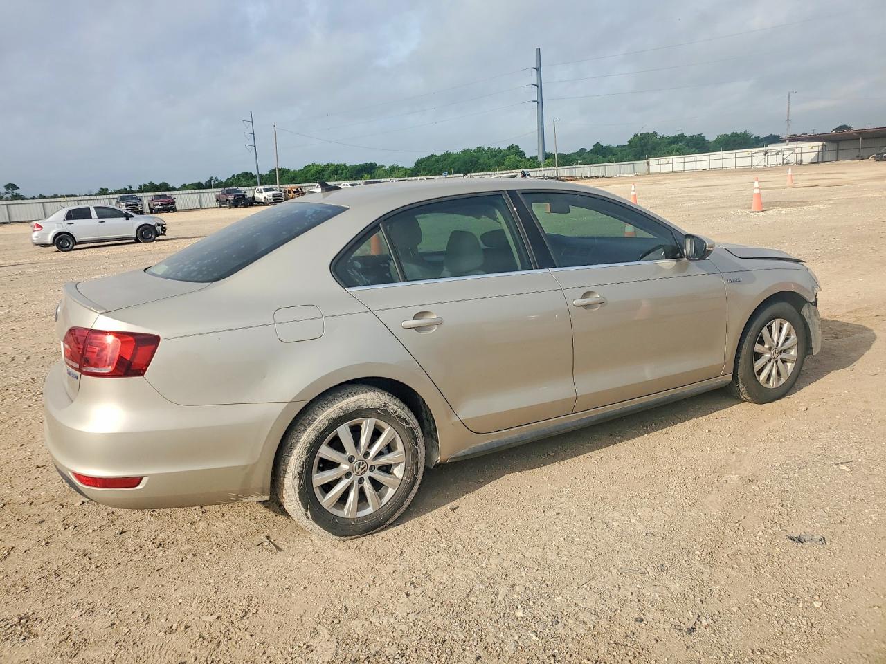 2014 Volkswagen Jetta Hybrid Gold vin: 3VW637AJ2EM214569