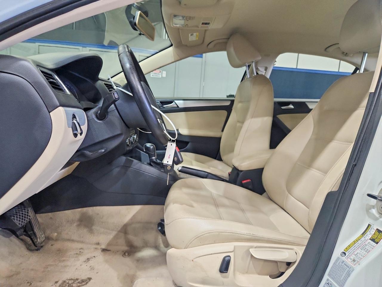 2014 Volkswagen Jetta Hybrid White vin: 3VW637AJ2EM265313
