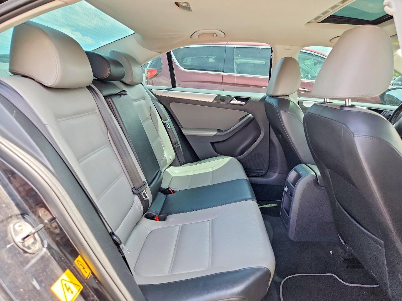 2013 Volkswagen Jetta Hybrid Угольный vin: 3VW637AJ3DM259342