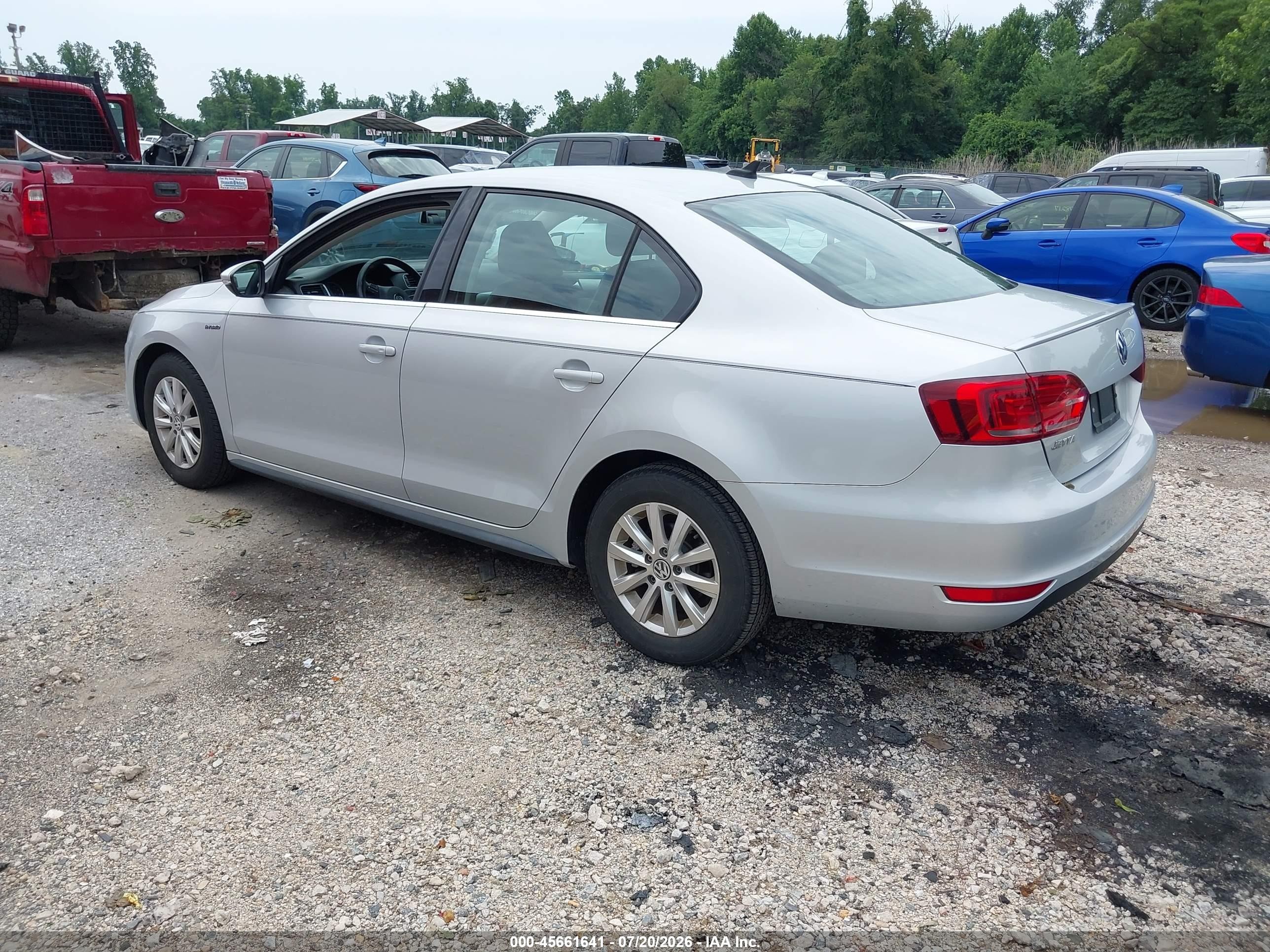 2013 Volkswagen Jetta Hybrid Se Серебряный vin: 3VW637AJ3DM308815