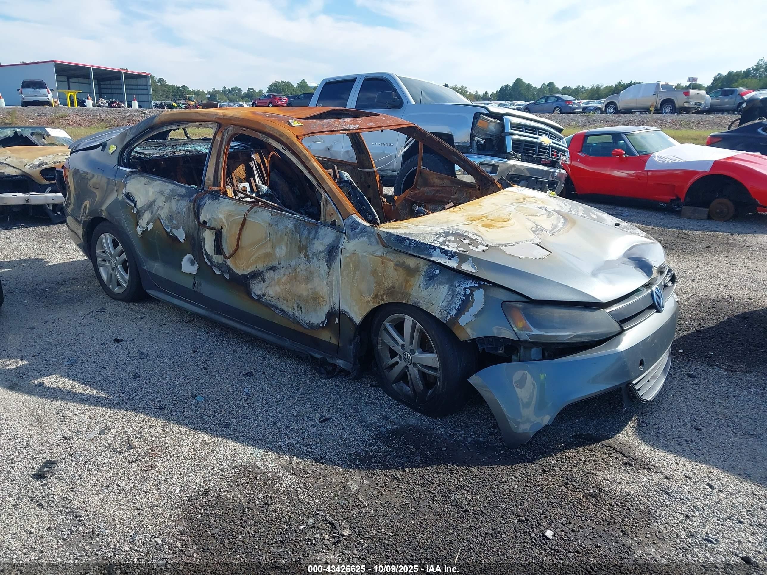 3VW637AJ3EM212099