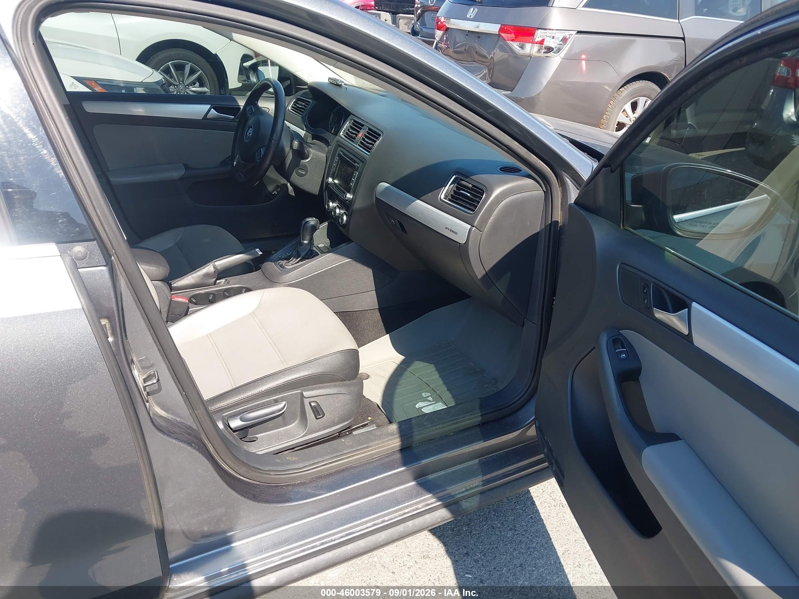 2013 Volkswagen Jetta Hybrid Se Gray vin: 3VW637AJ6DM280234