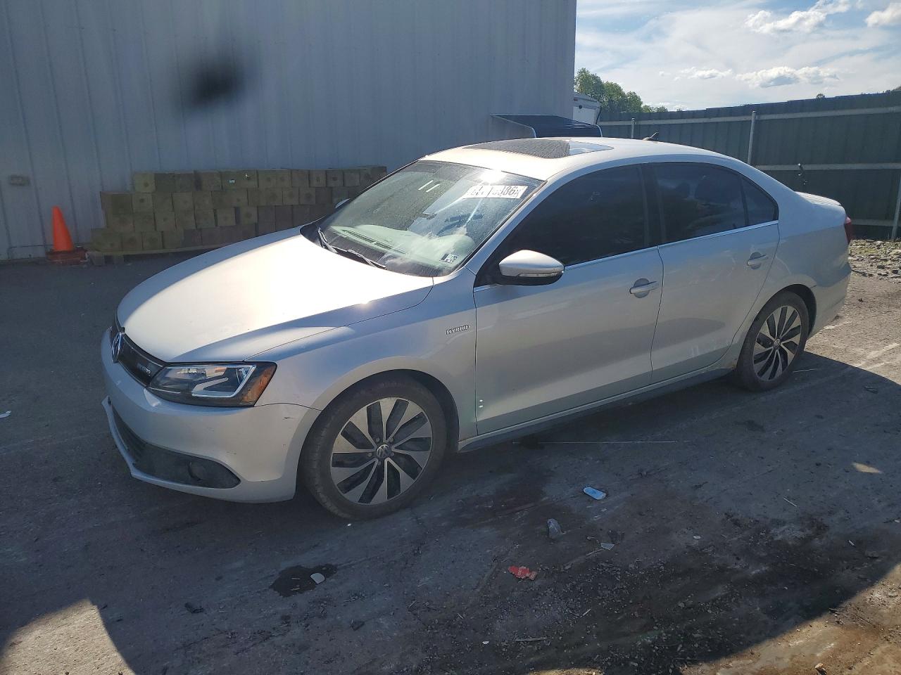 3VW637AJ8DM223453
