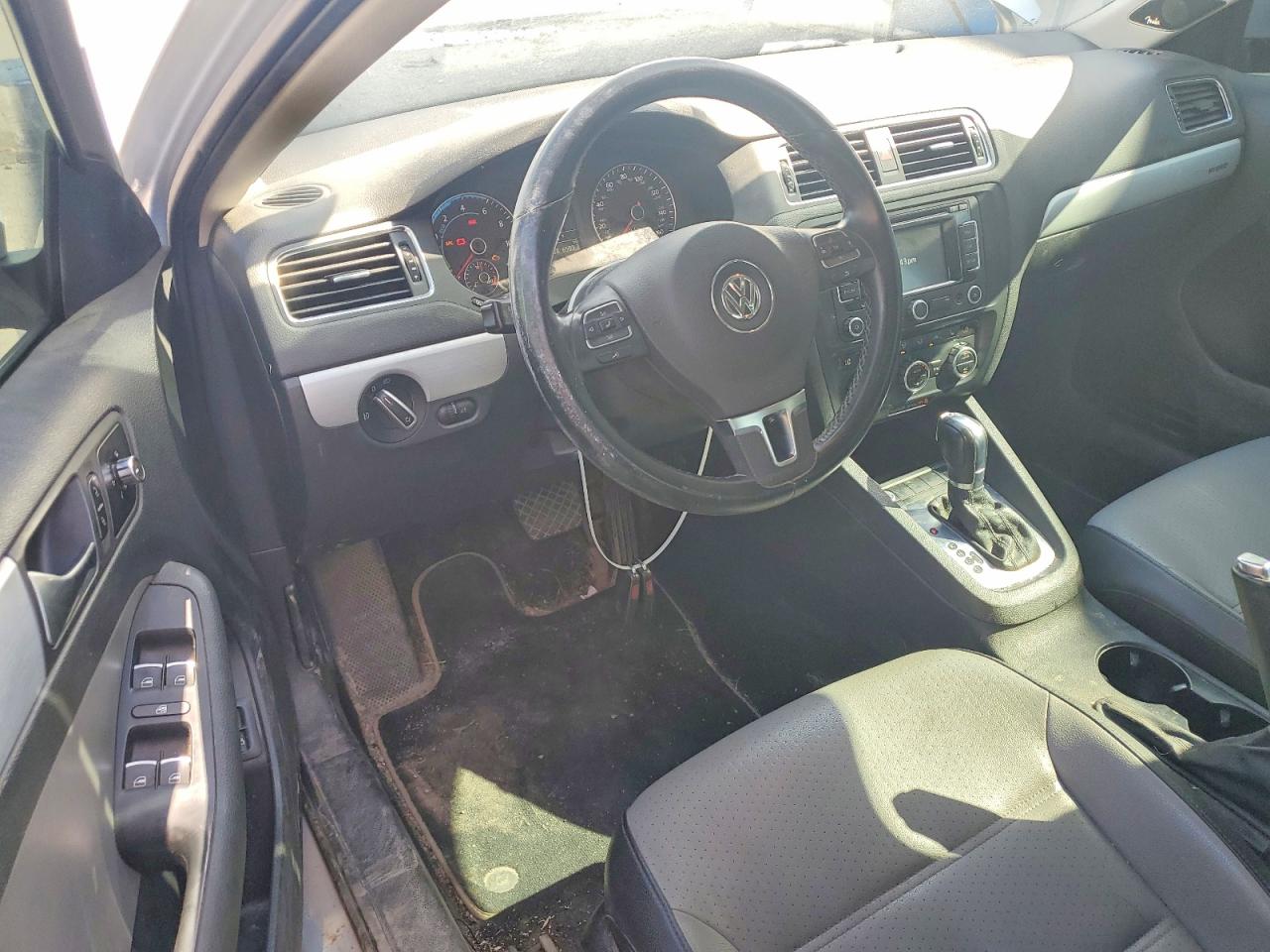 2013 Volkswagen Jetta Hybrid Silver vin: 3VW637AJ8DM223453