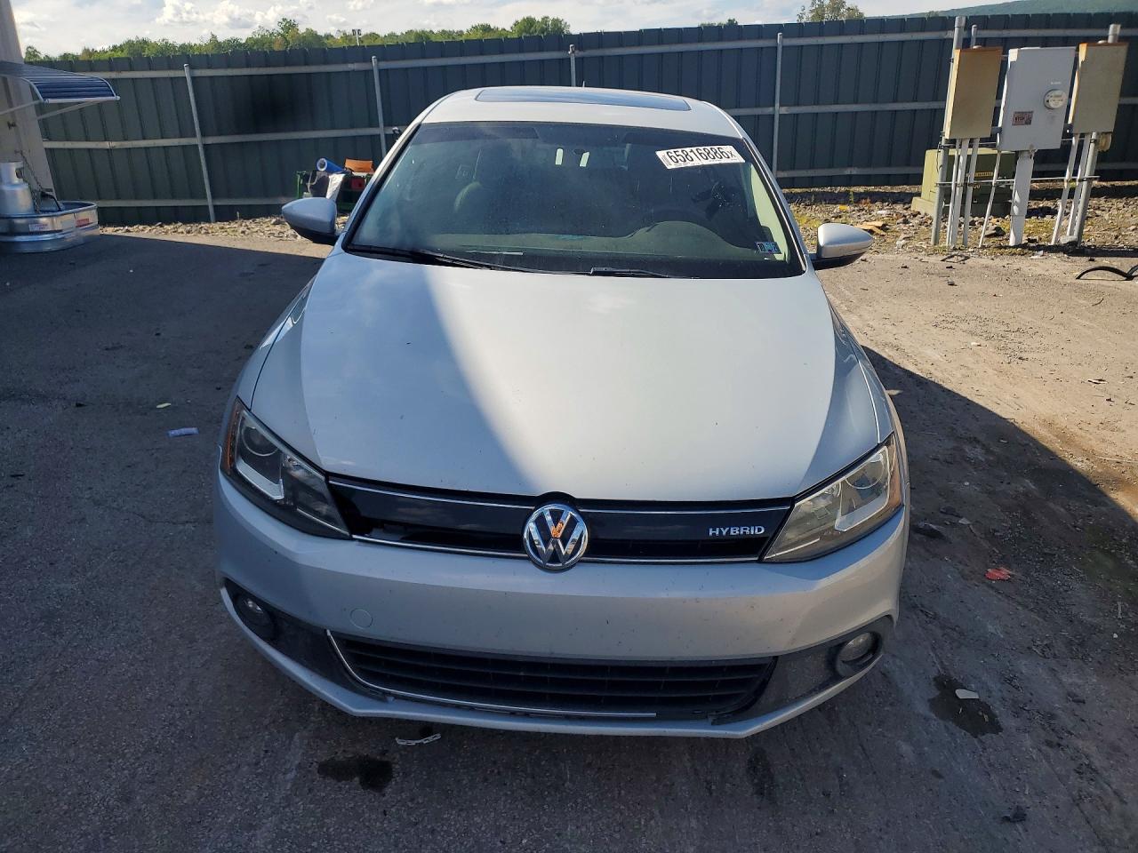 2013 Volkswagen Jetta Hybrid Silver vin: 3VW637AJ8DM223453