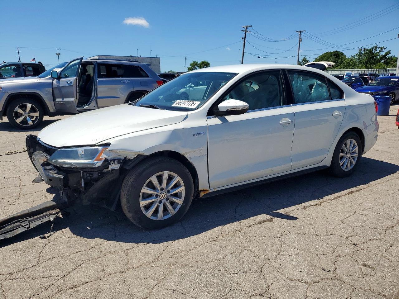 3VW637AJ8DM251477