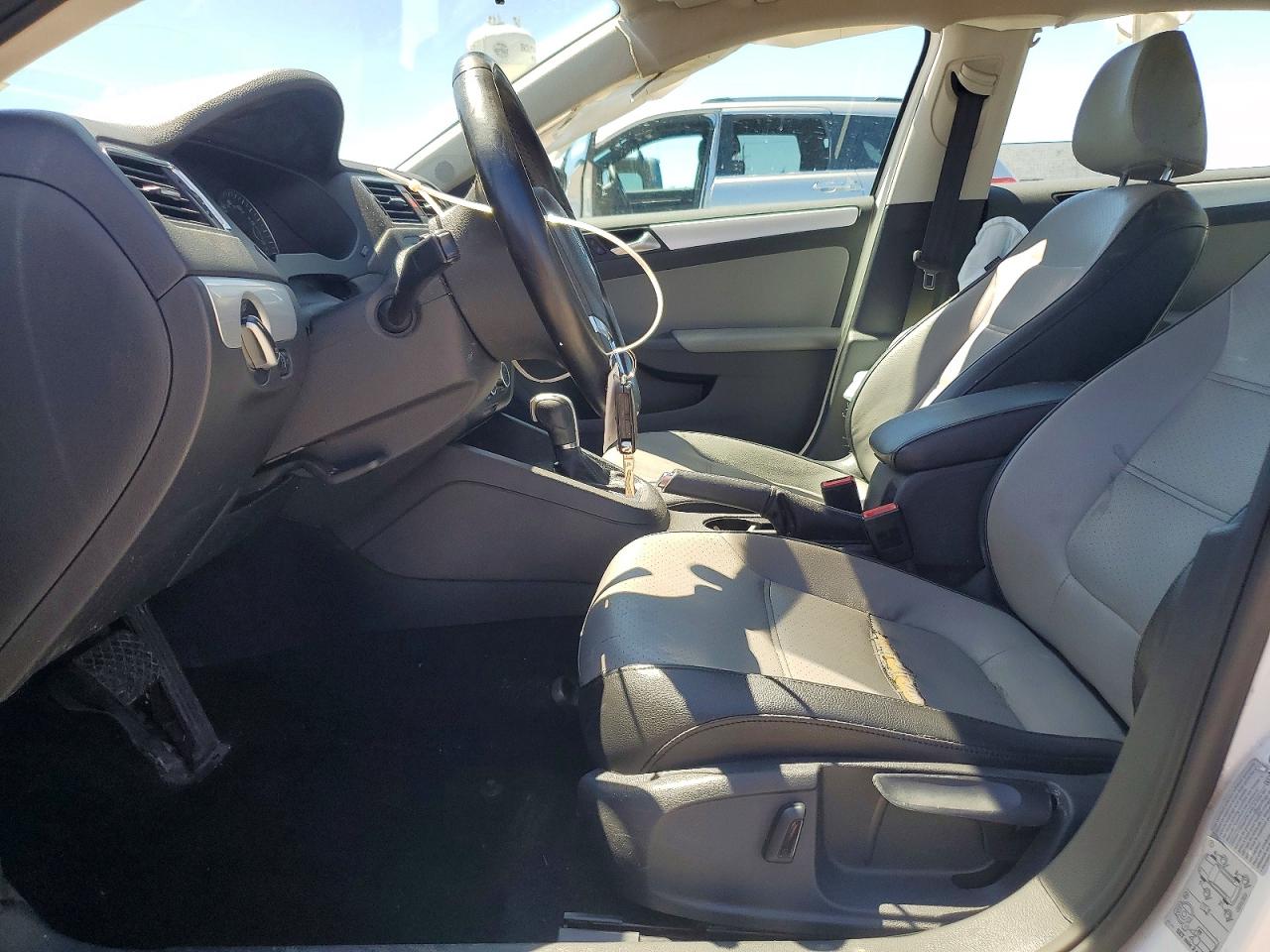 2013 Volkswagen Jetta Hybrid White vin: 3VW637AJ8DM251477