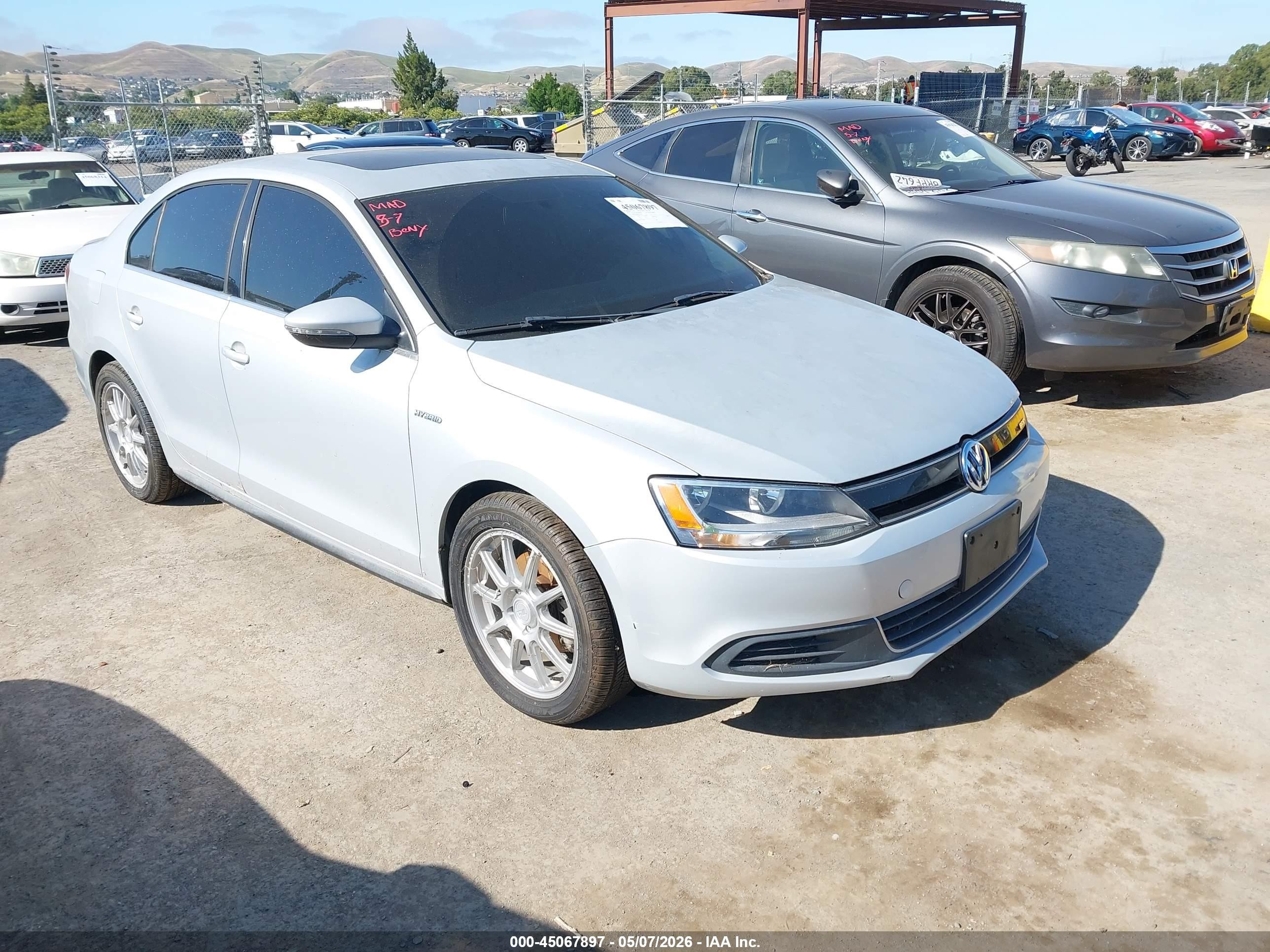 3VW637AJ8DM292739