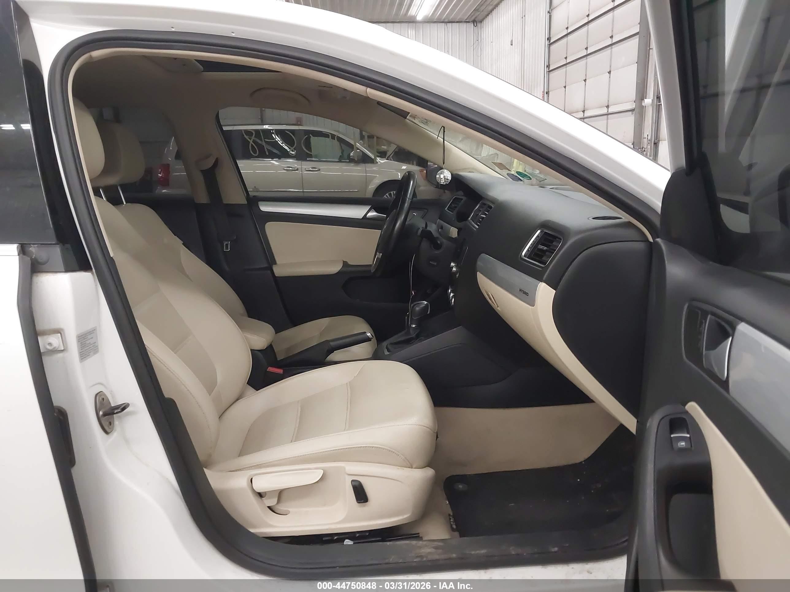 2014 Volkswagen Jetta Hybrid Sel White vin: 3VW637AJ8EM234079