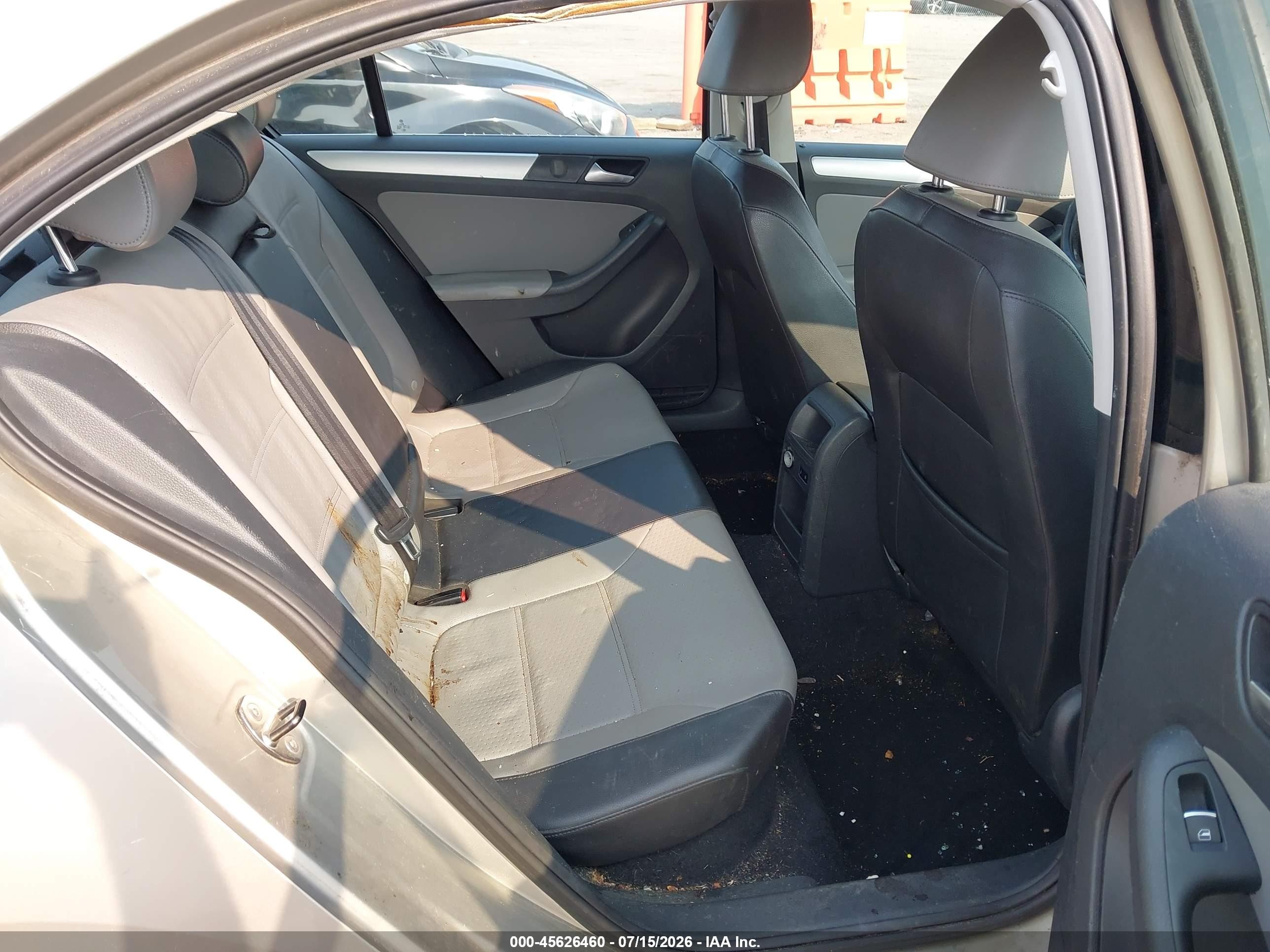 2013 Volkswagen Jetta Hybrid Se Gold vin: 3VW637AJ9DM308253