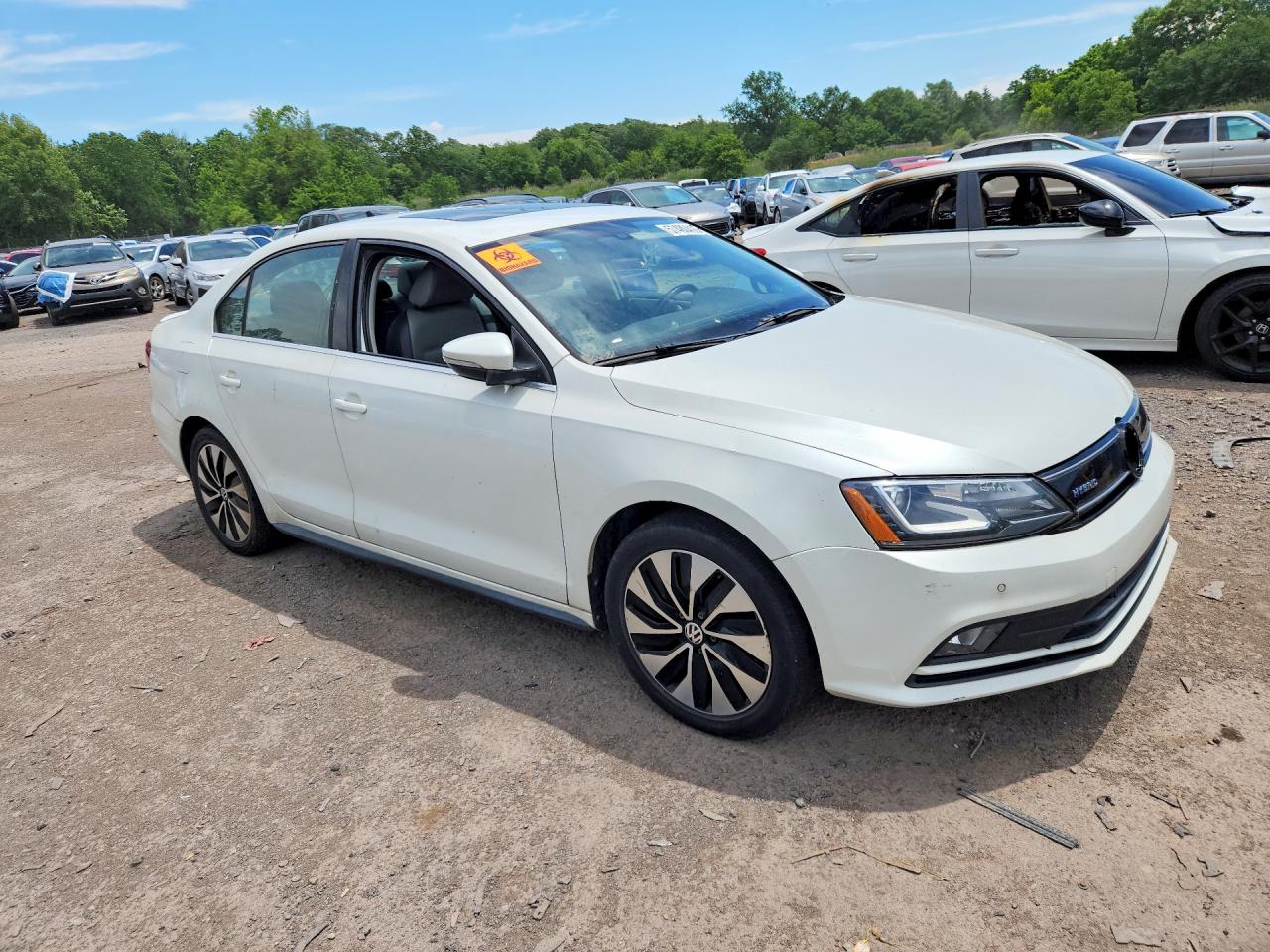2015 Volkswagen Jetta Hybrid White vin: 3VW637AJXFM307597