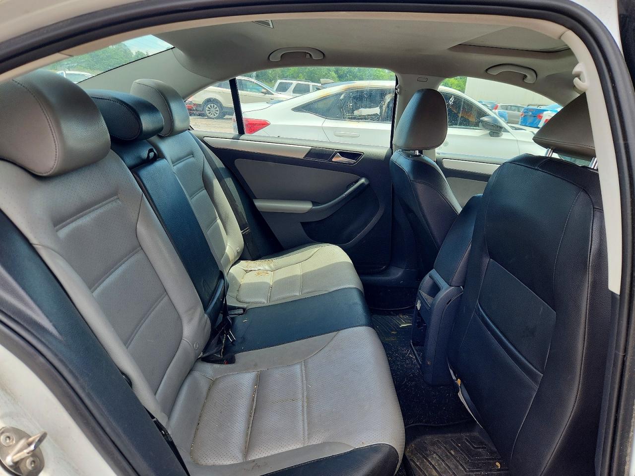 2015 Volkswagen Jetta Hybrid White vin: 3VW637AJXFM307597