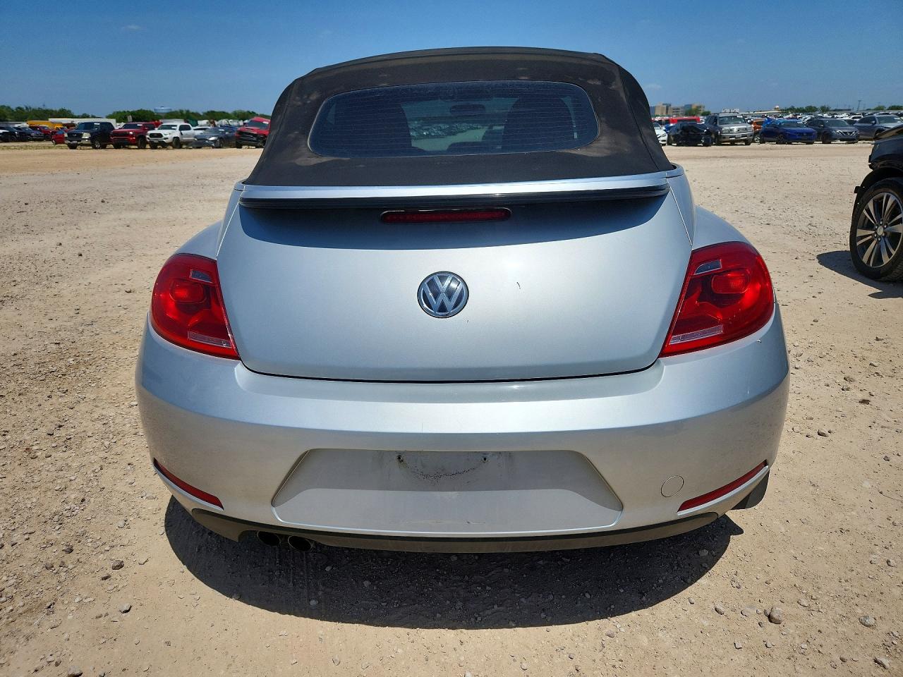 2013 Volkswagen Beetle Silver vin: 3VW6L7ATXDM814658