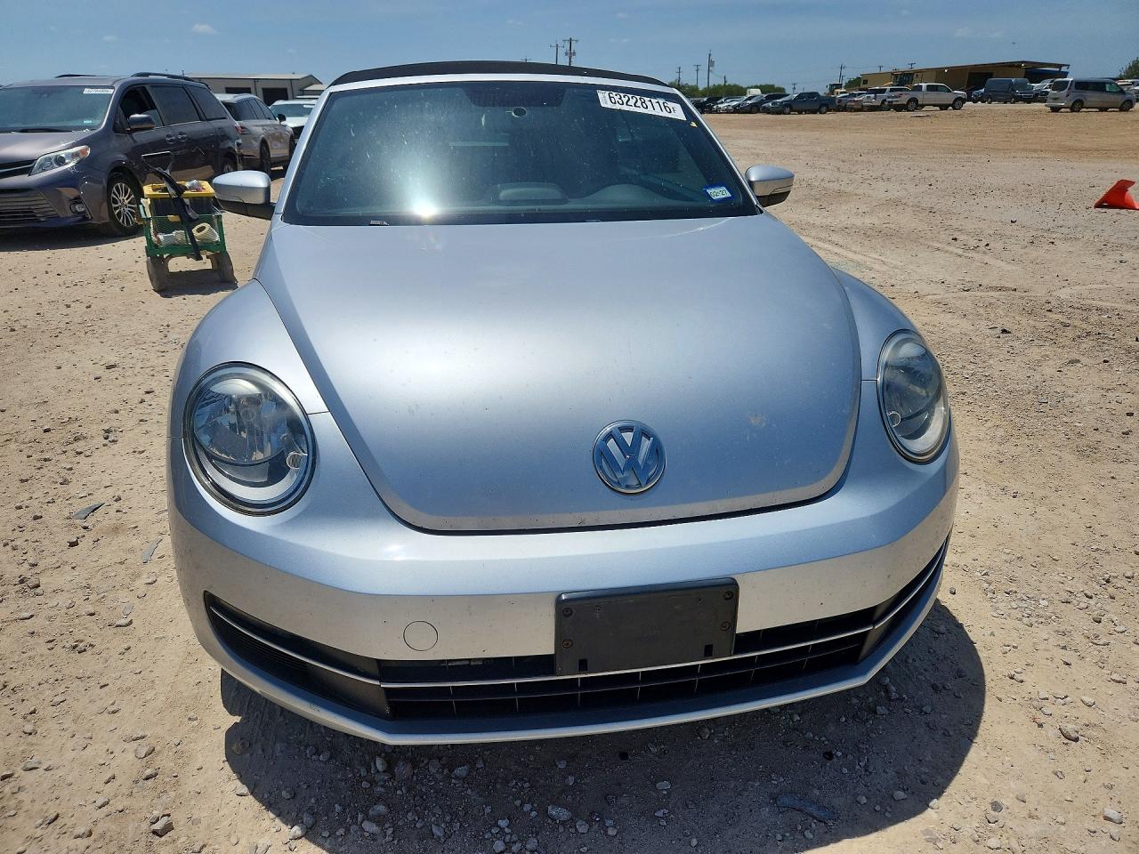 2013 Volkswagen Beetle Silver vin: 3VW6L7ATXDM814658