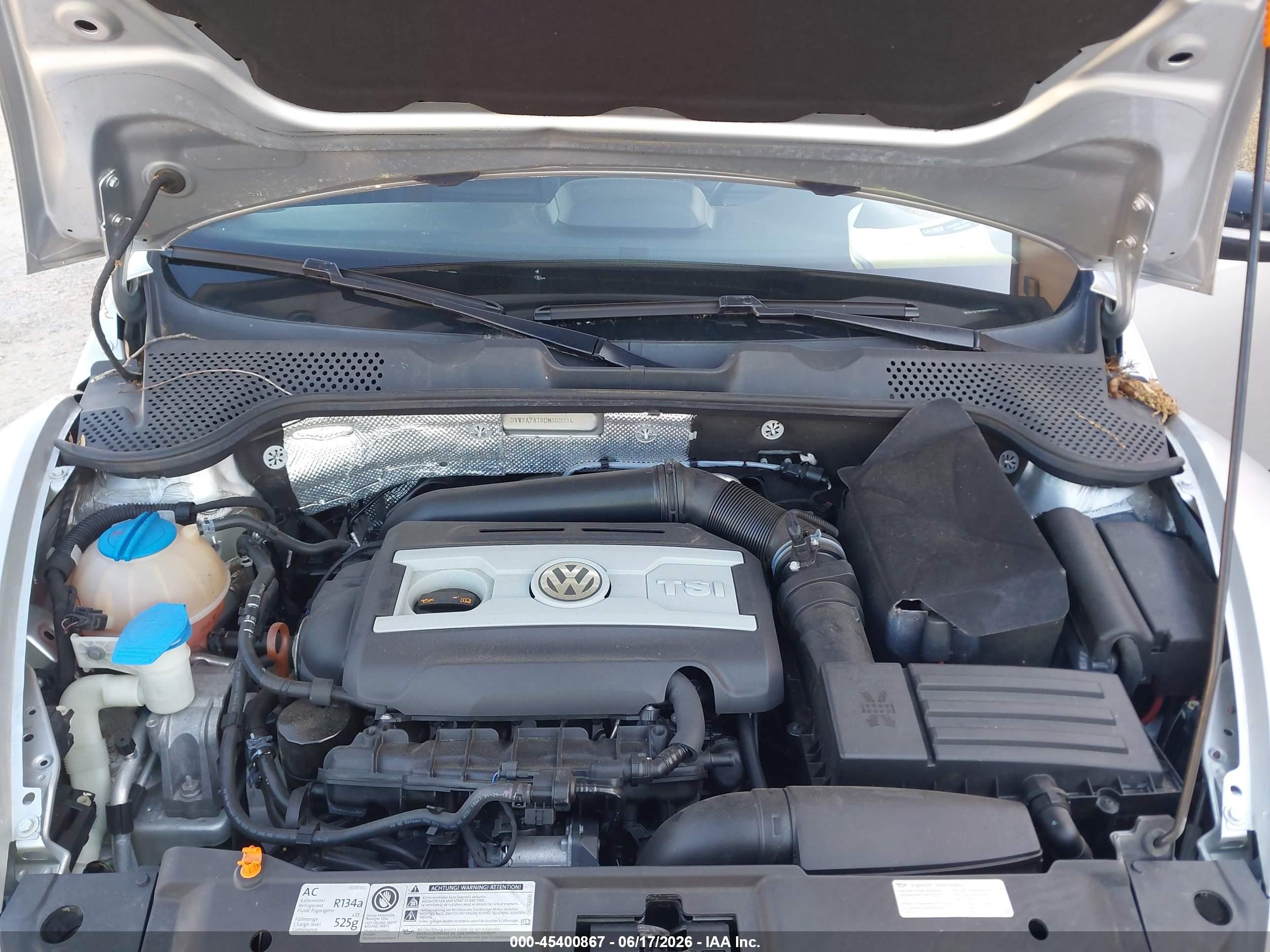 2013 Volkswagen Beetle 2.0t Silver vin: 3VW7A7AT8DM803314