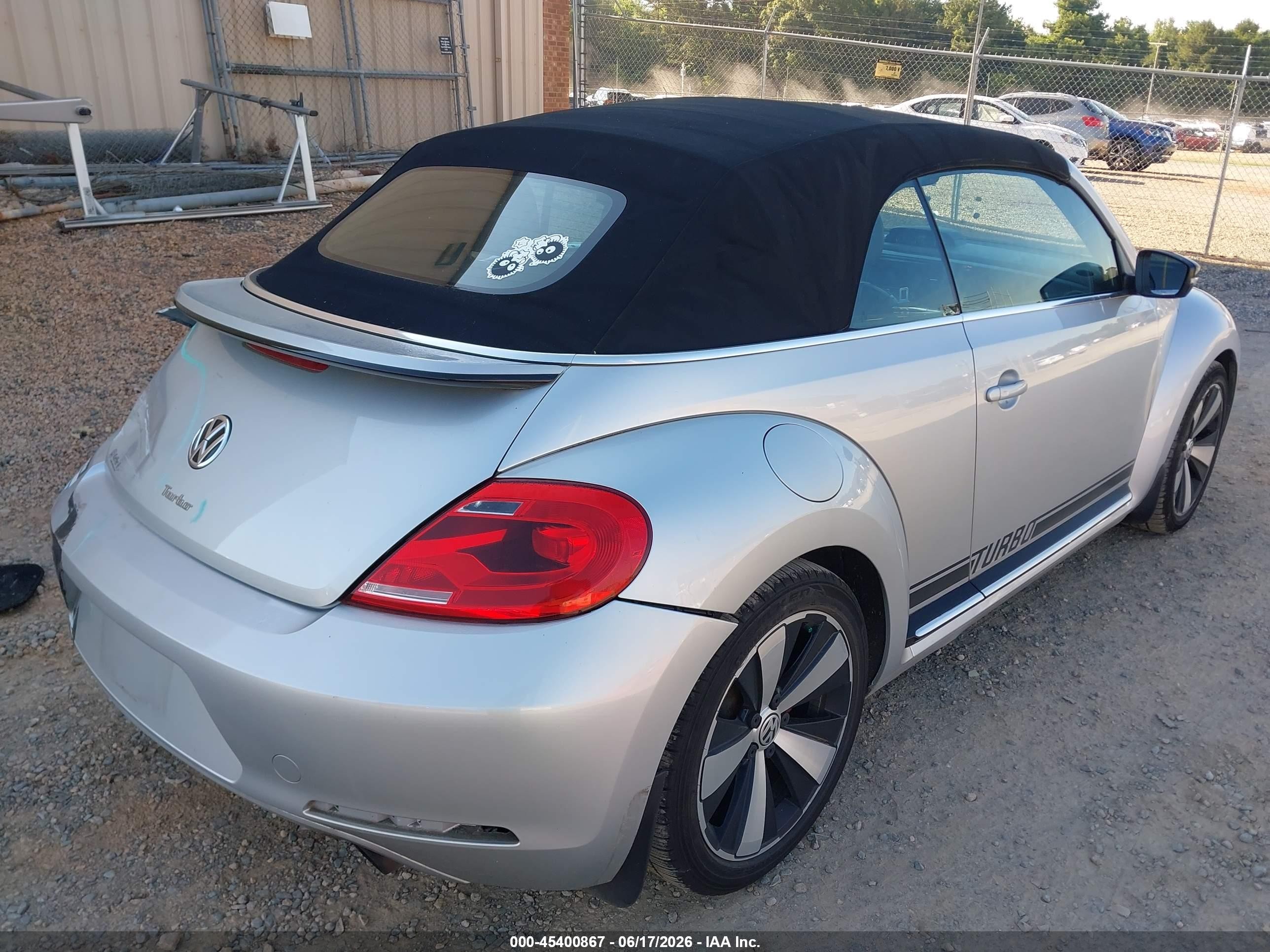 2013 Volkswagen Beetle 2.0t Silver vin: 3VW7A7AT8DM803314