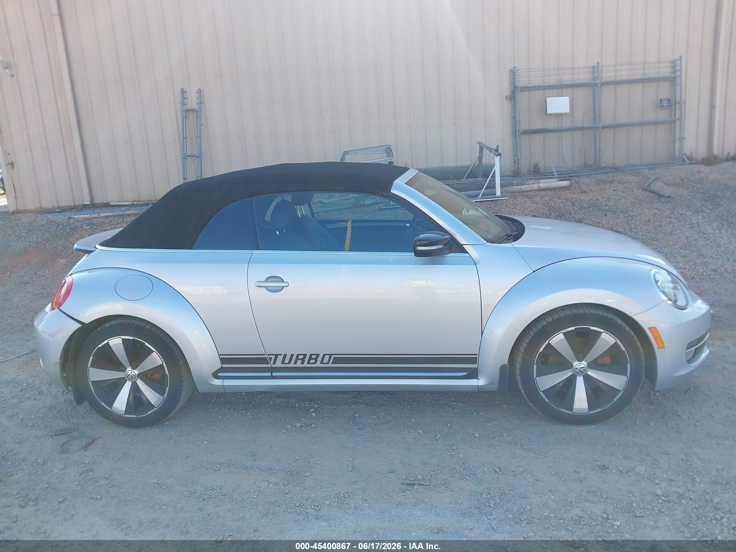 2013 Volkswagen Beetle 2.0t Silver vin: 3VW7A7AT8DM803314